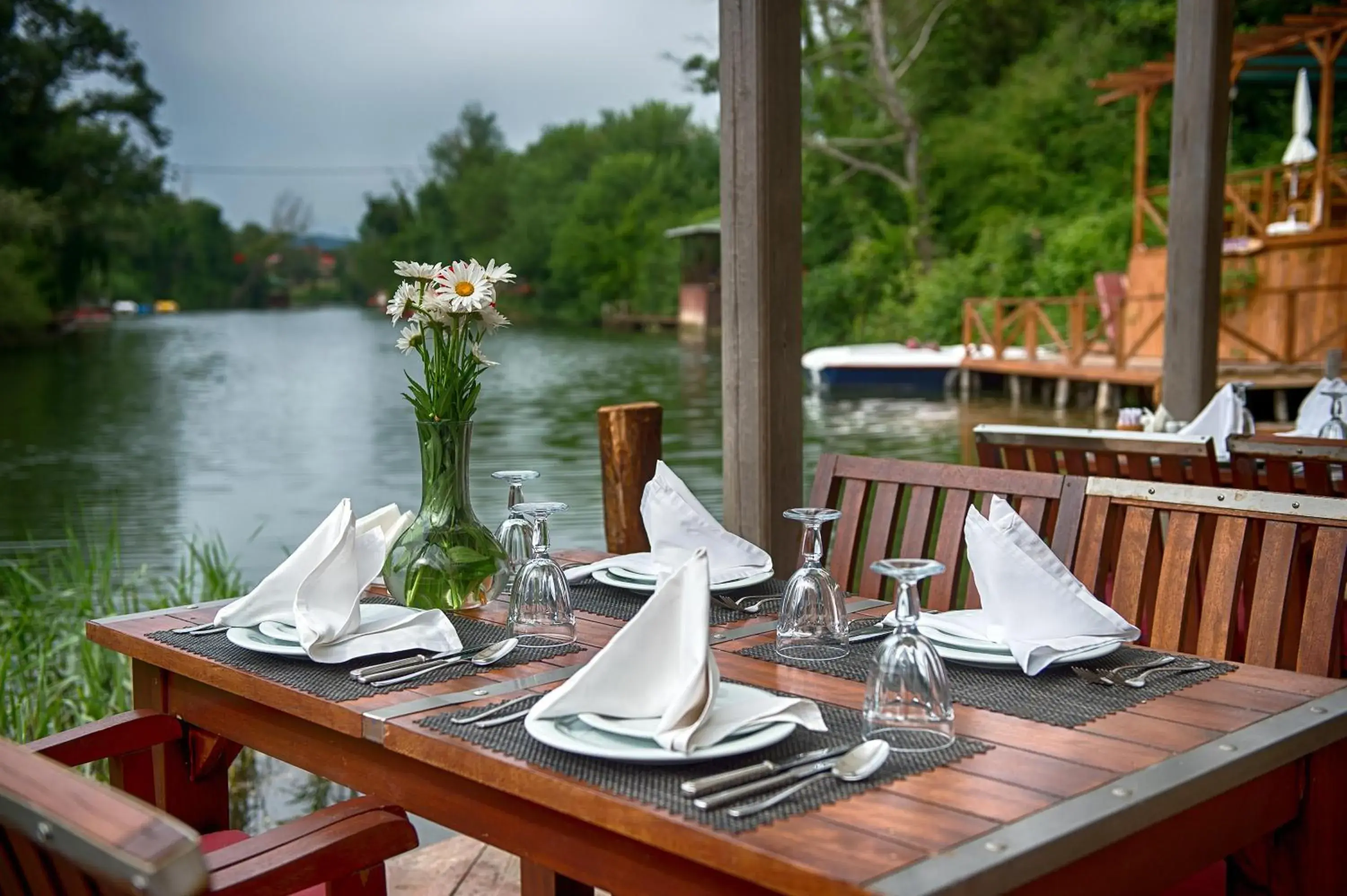 Restaurant/places to eat in Wineport Lodge Agva Riverside Hotel & Winery Restaurant/places to eat in Wineport Lodge Agva Riverside Hotel & Winery