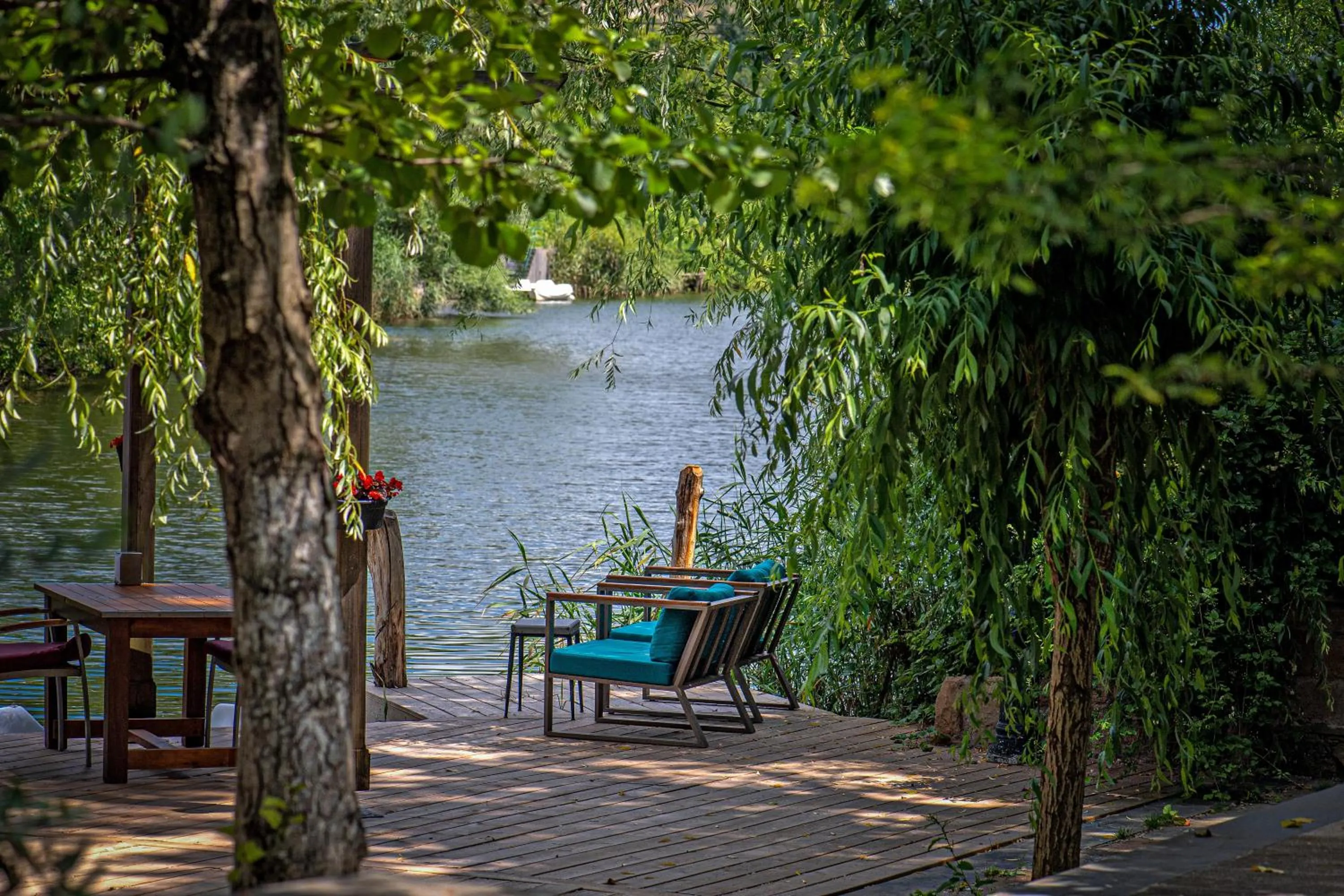 Natural landscape in Wineport Lodge Agva Riverside Hotel & Winery