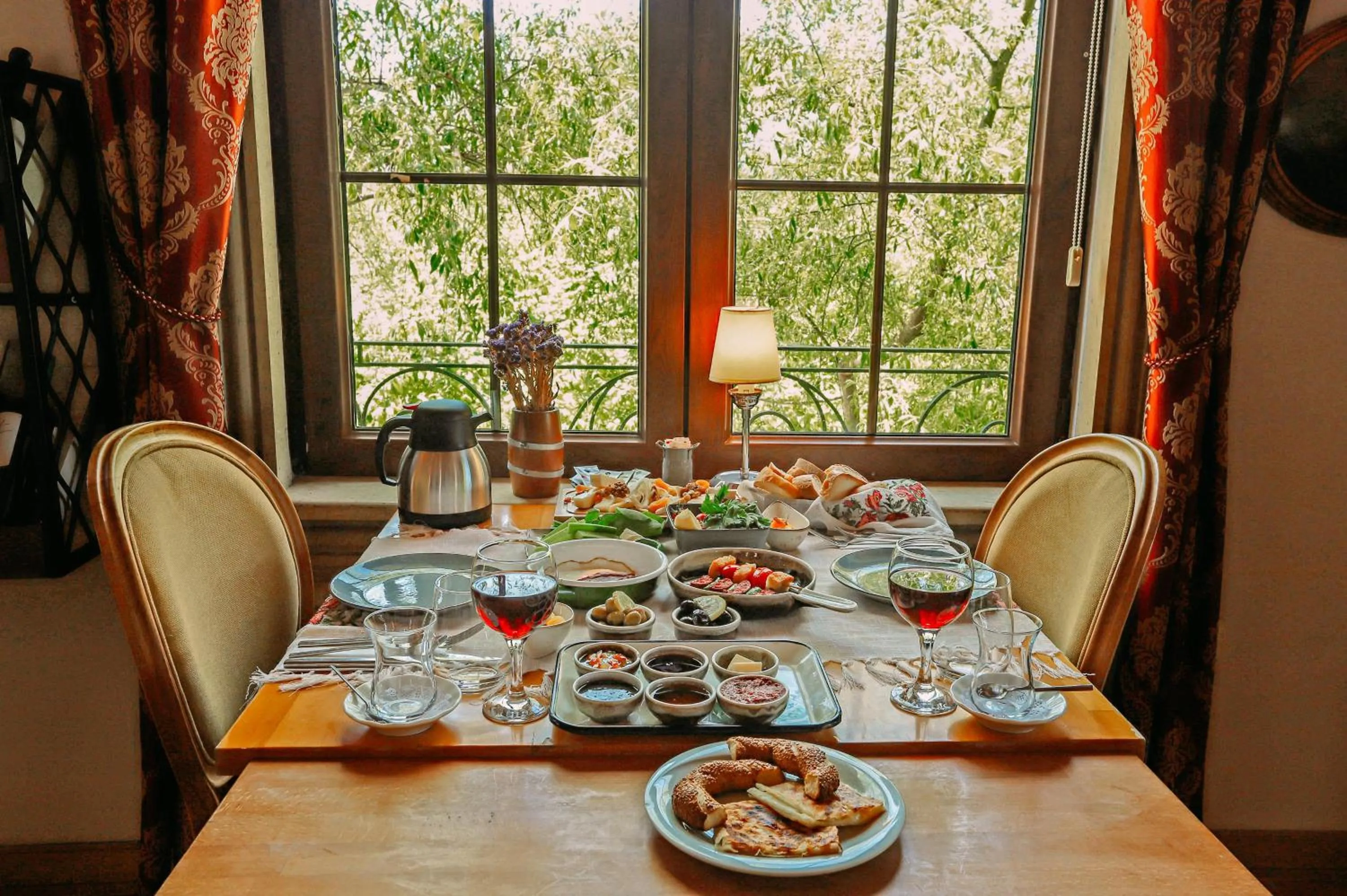 Restaurant/places to eat in Wineport Lodge Agva Riverside Hotel & Winery