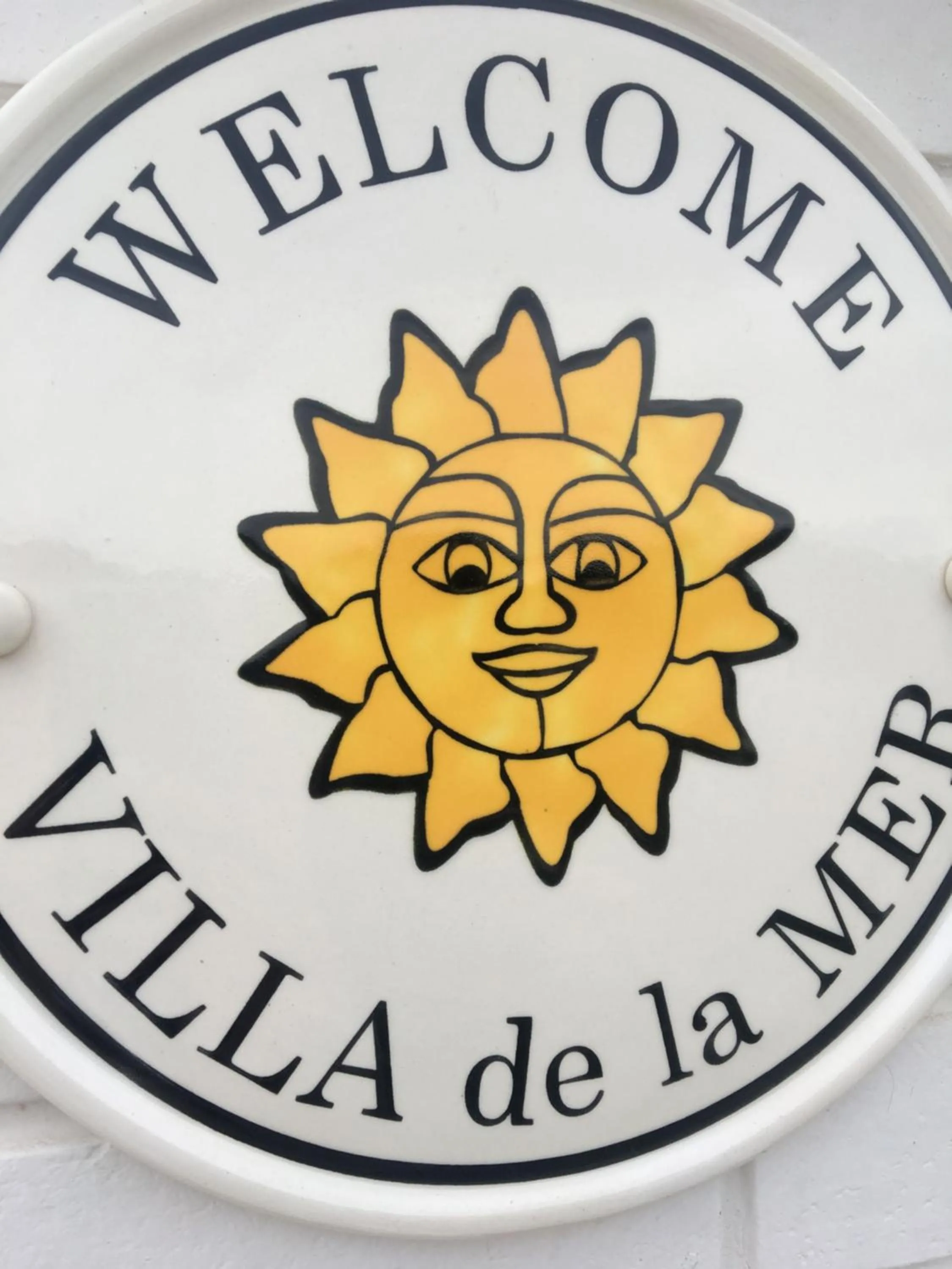 Property logo or sign in Villa de la Mer