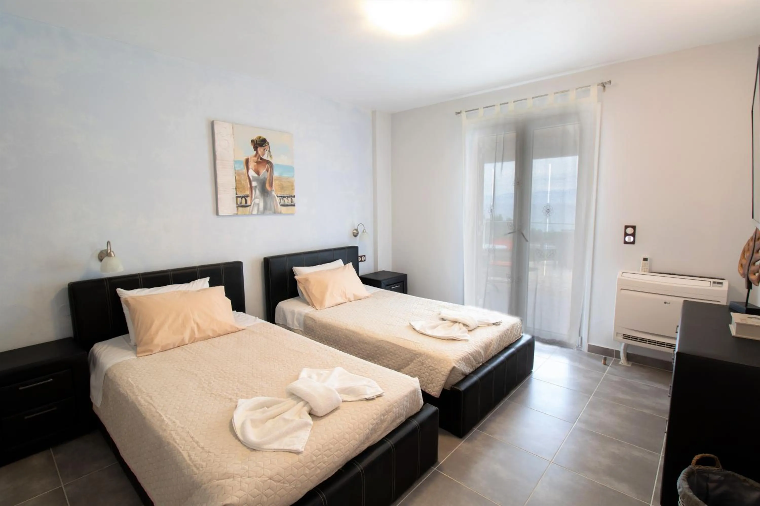 Photo of the whole room, Bed in Villa de la Mer