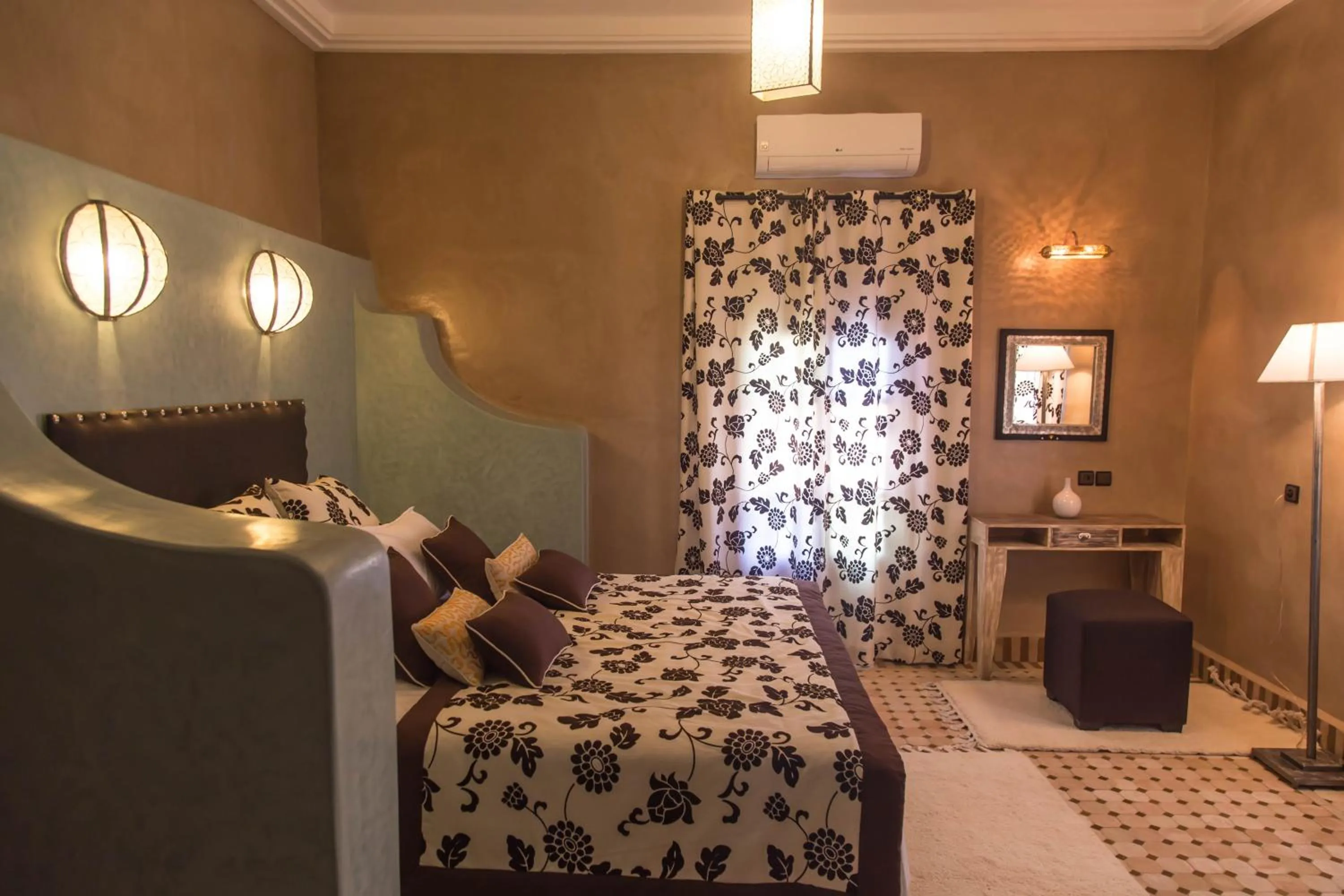 bunk bed in Riad Azawad