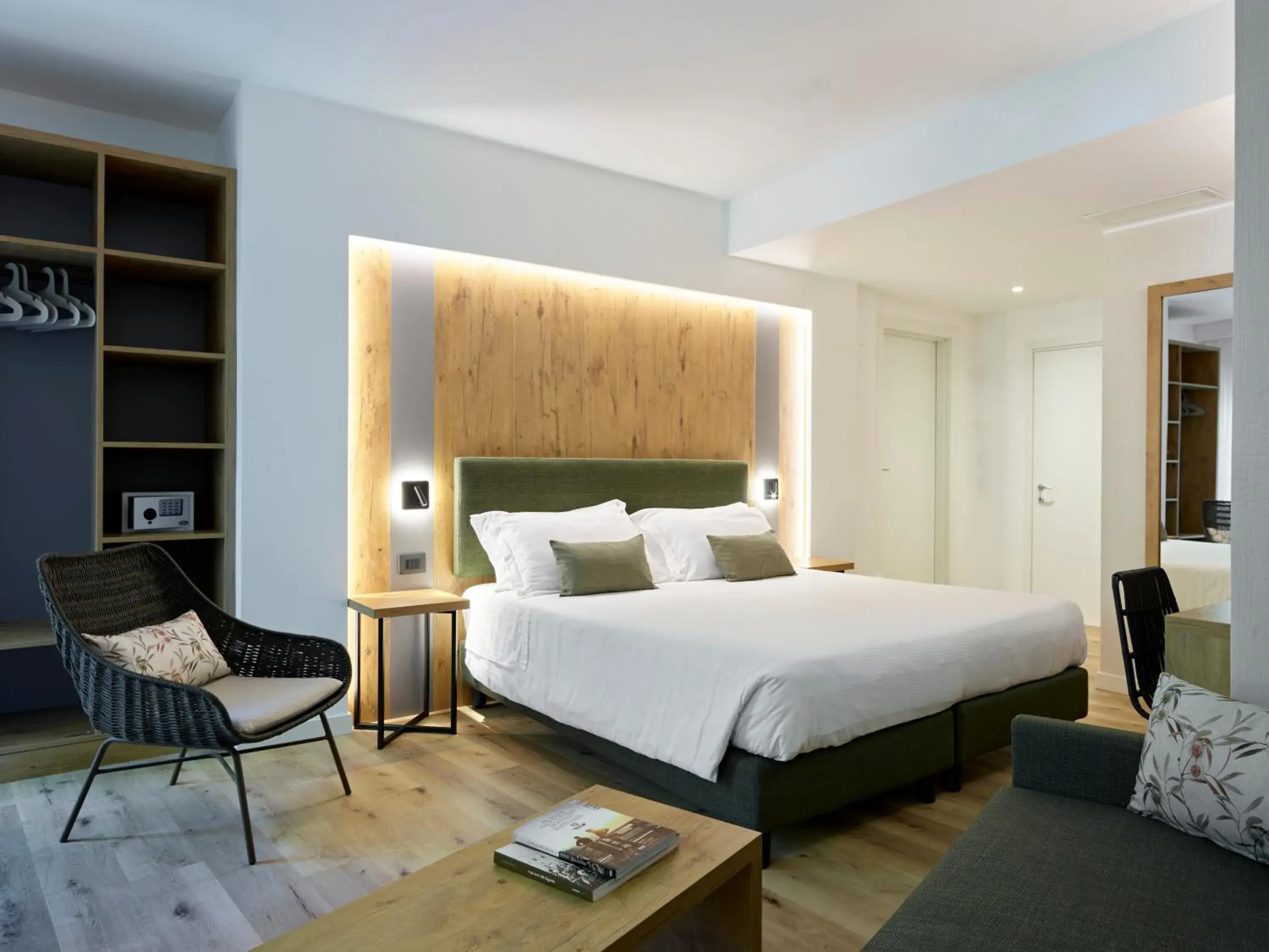 Superior Double Room - single occupancy in Hotel America Superior Double Room - single occupancy in Hotel America