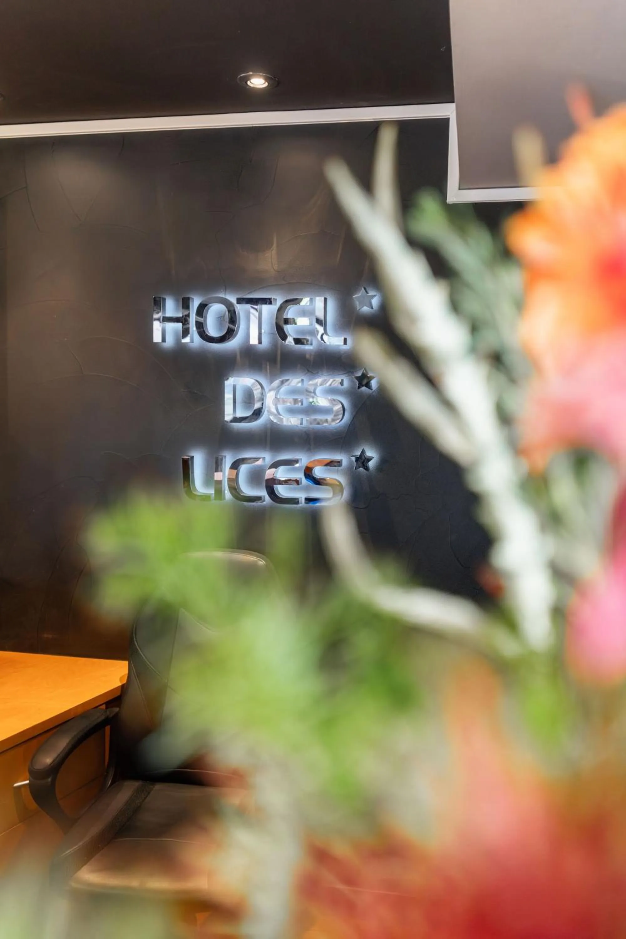 Lobby or reception in Hotel Des Lices, Rennes Centre