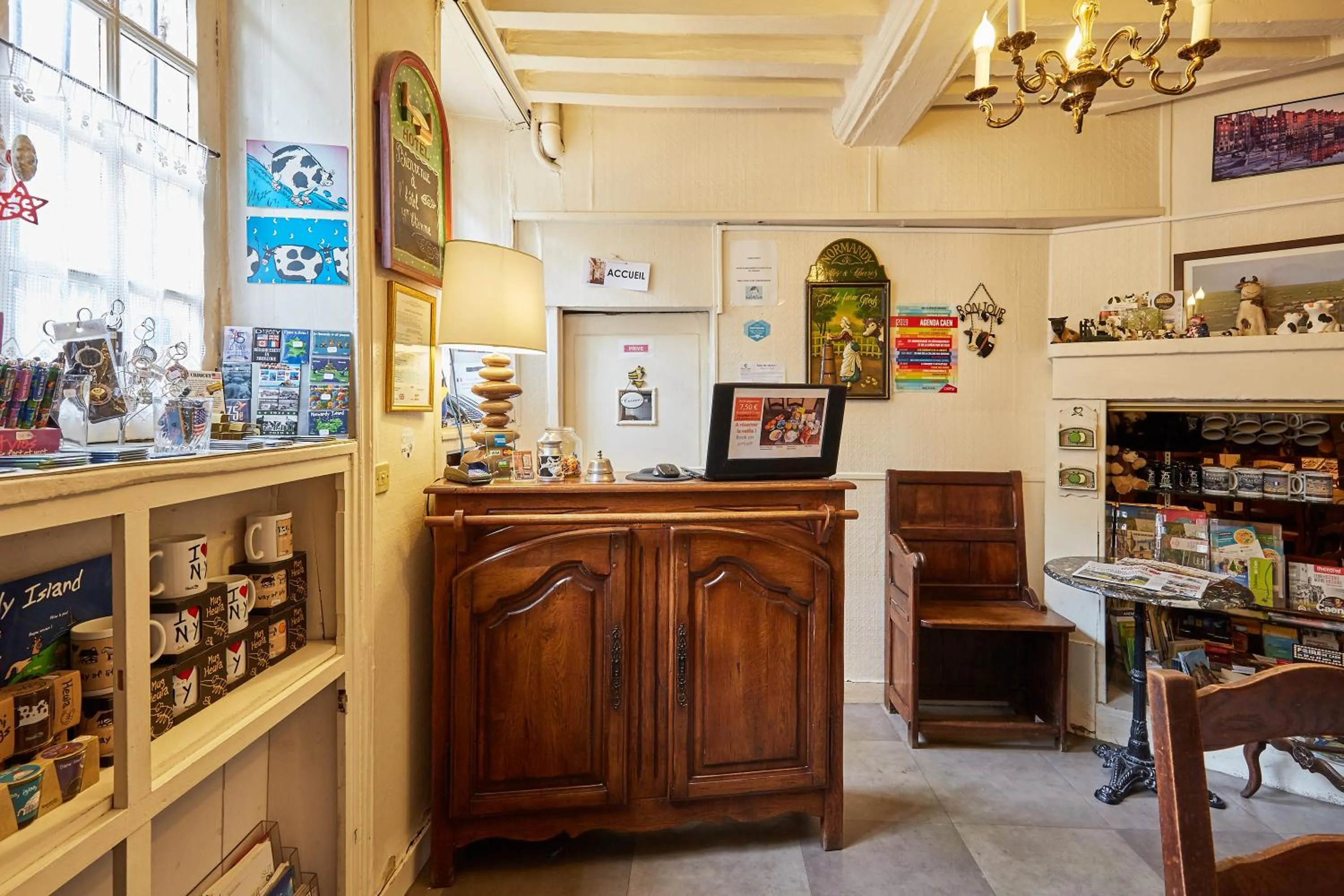 Lobby or reception in Hotel Saint Etienne