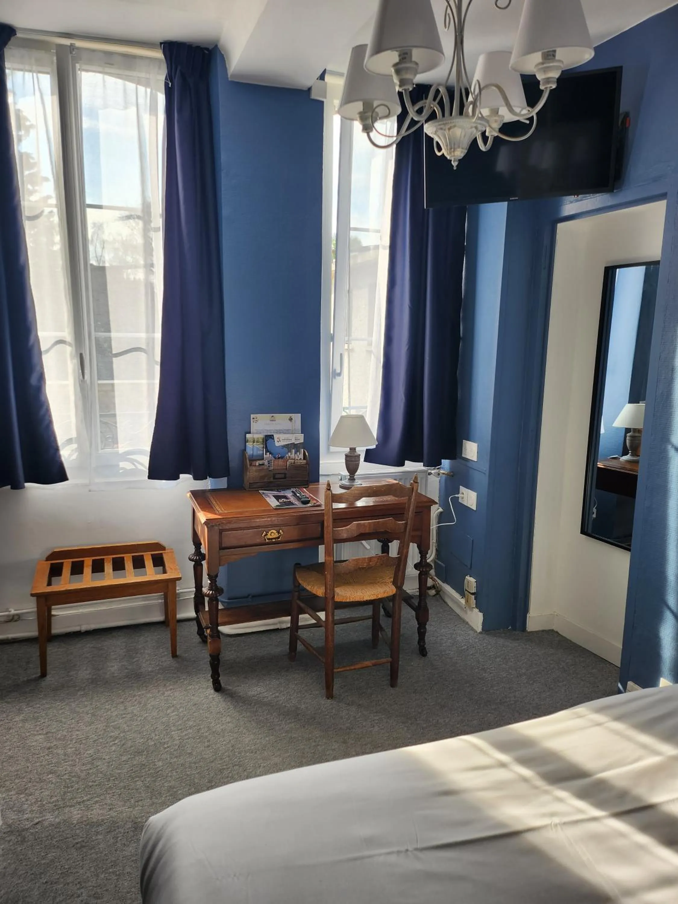 Decorative detail, Bed in Hotel Saint Etienne