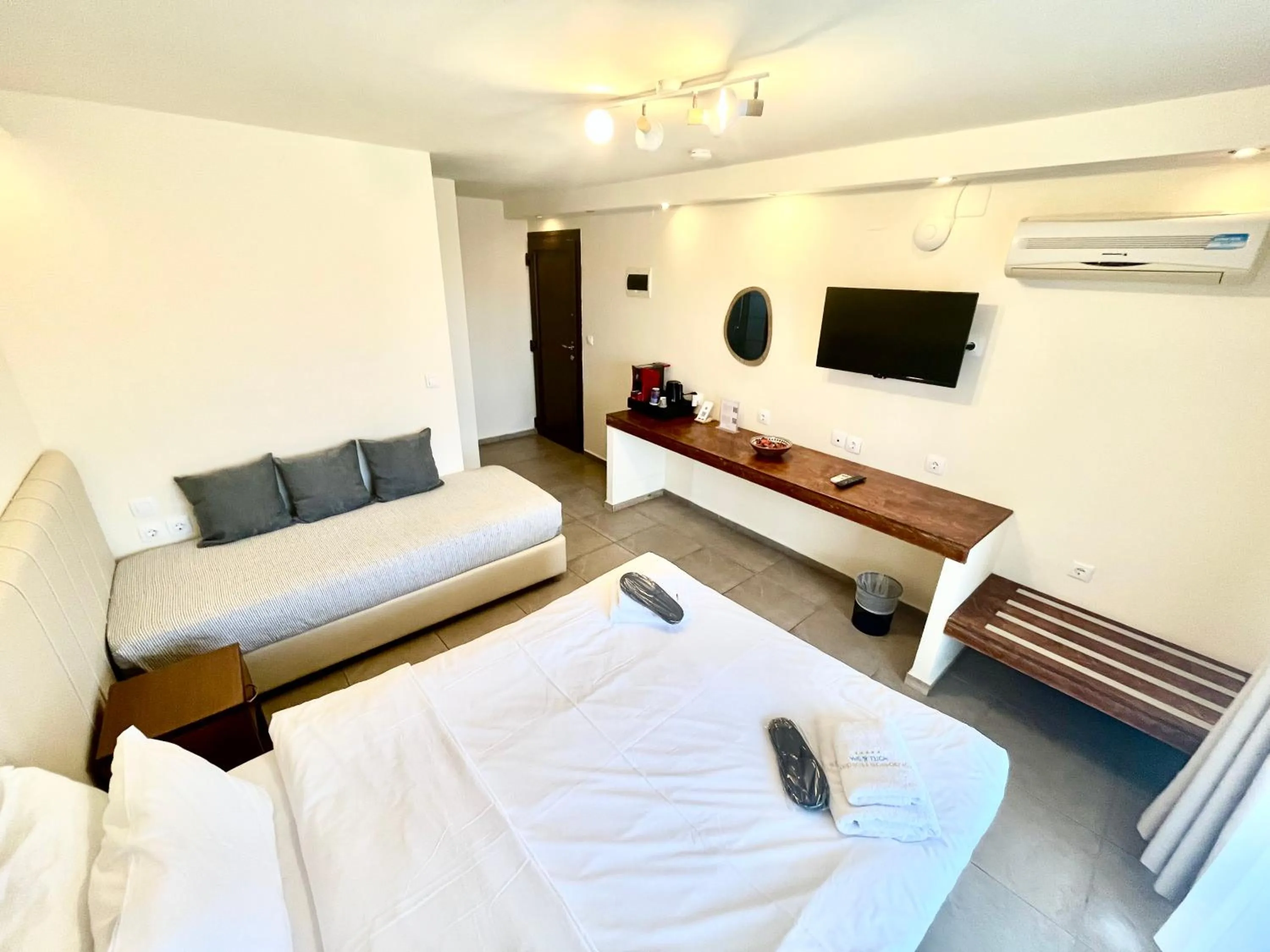 Photo of the whole room, Bed in Skopelos Holidays Hotel & Spa