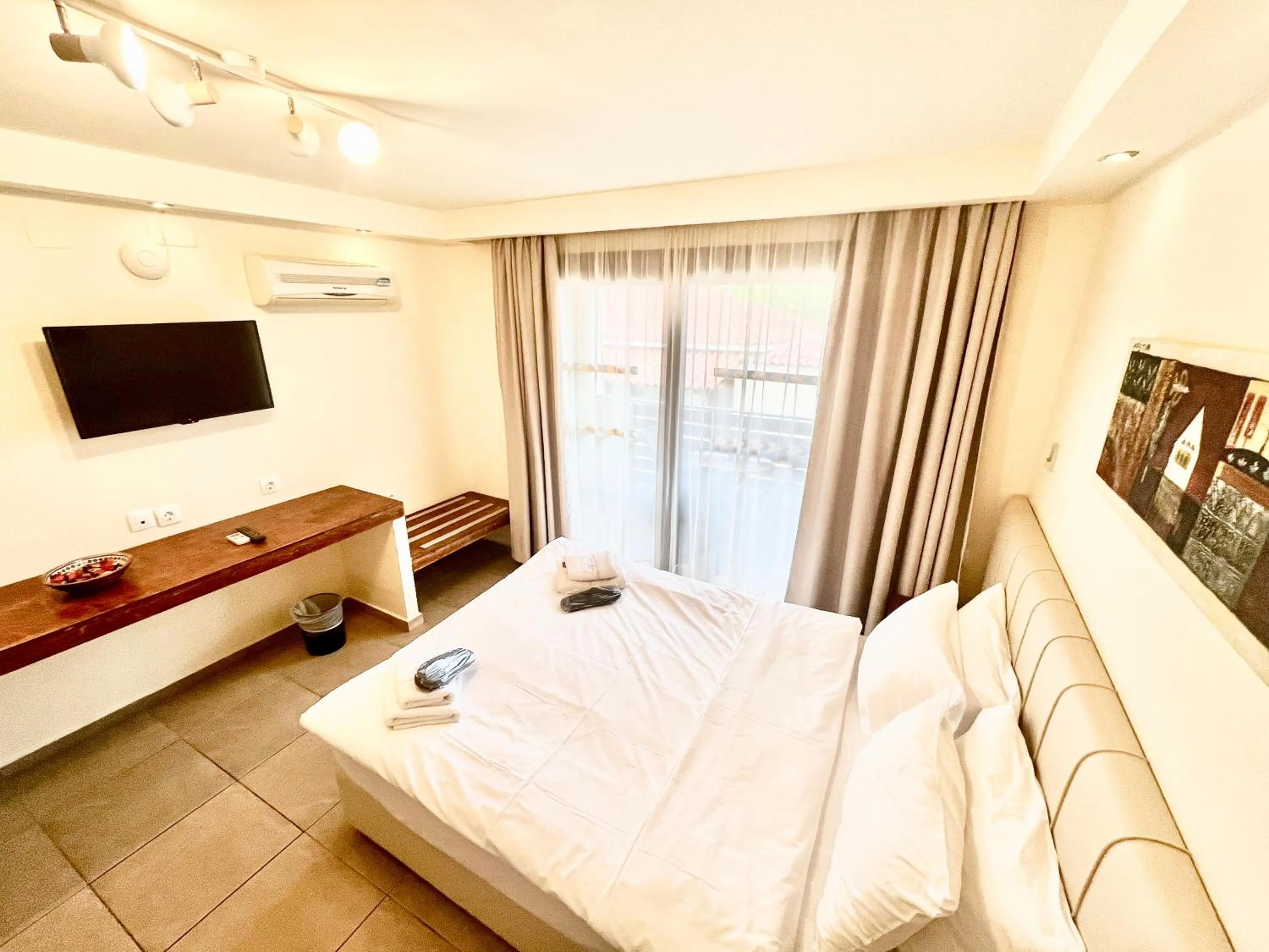 Photo of the whole room, Bed in Skopelos Holidays Hotel & Spa