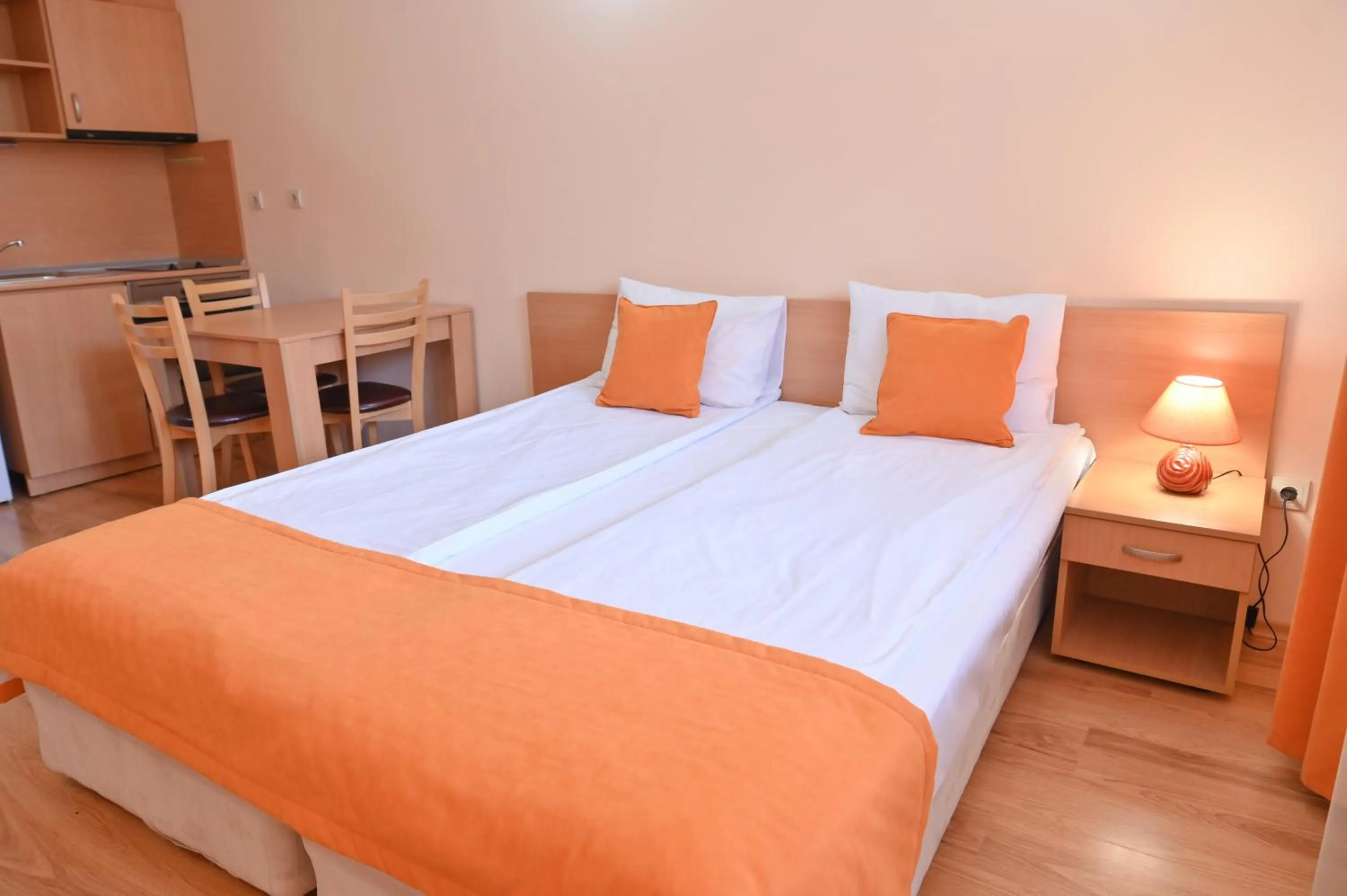 Bed in Apart Hotel Orbilux