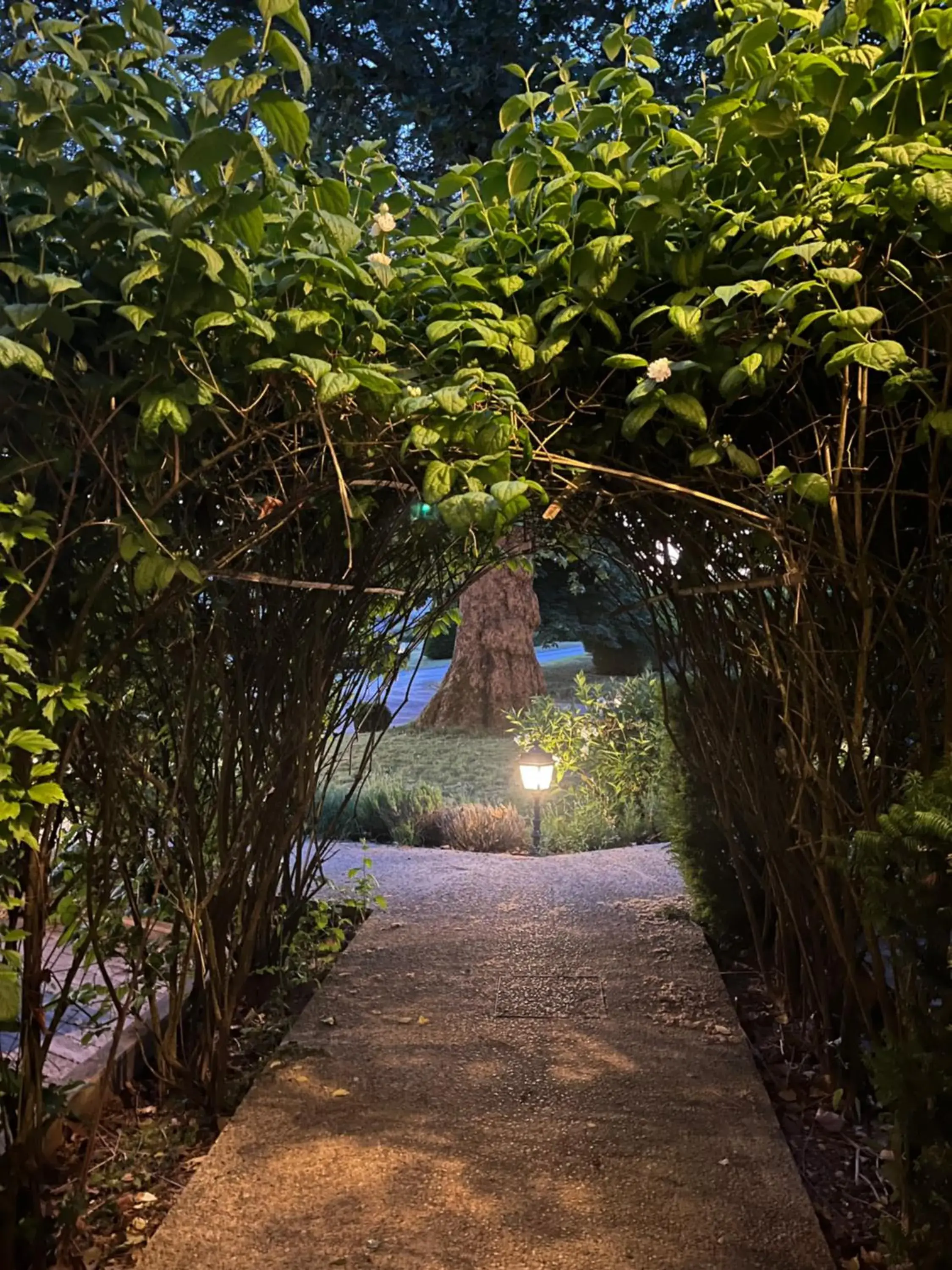 Property building in Chateau De Fere Property building in Chateau De Fere