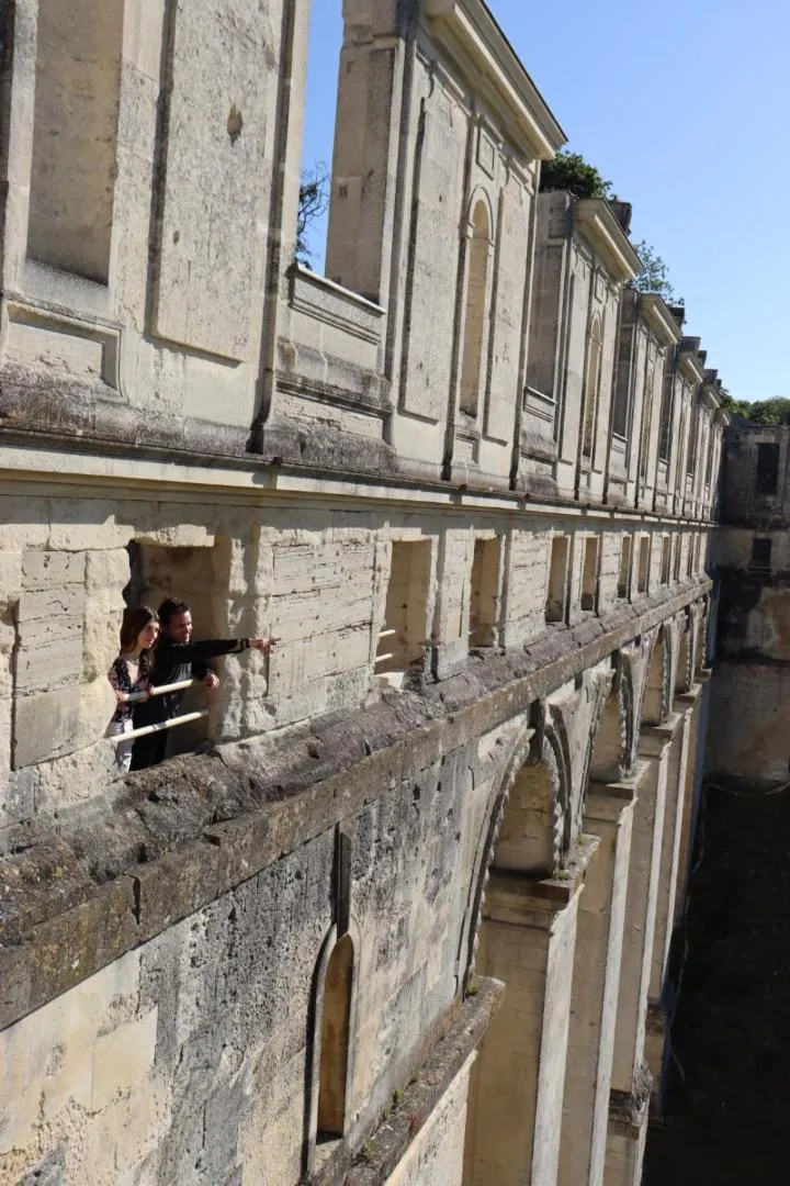 Property building in Chateau De Fere