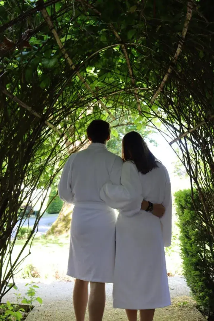 Property building in Chateau De Fere Property building in Chateau De Fere