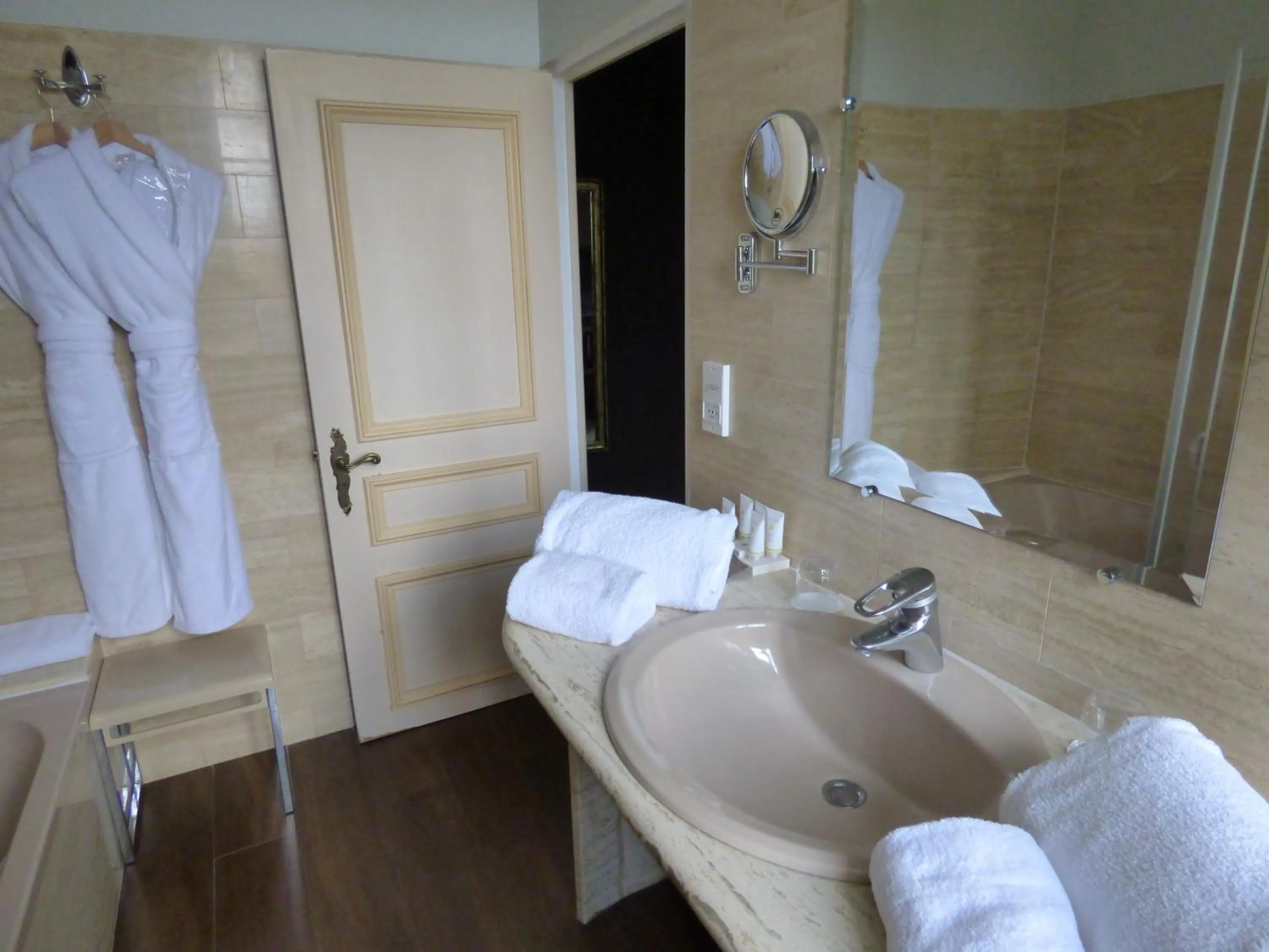 Bathroom in Chateau De Fere