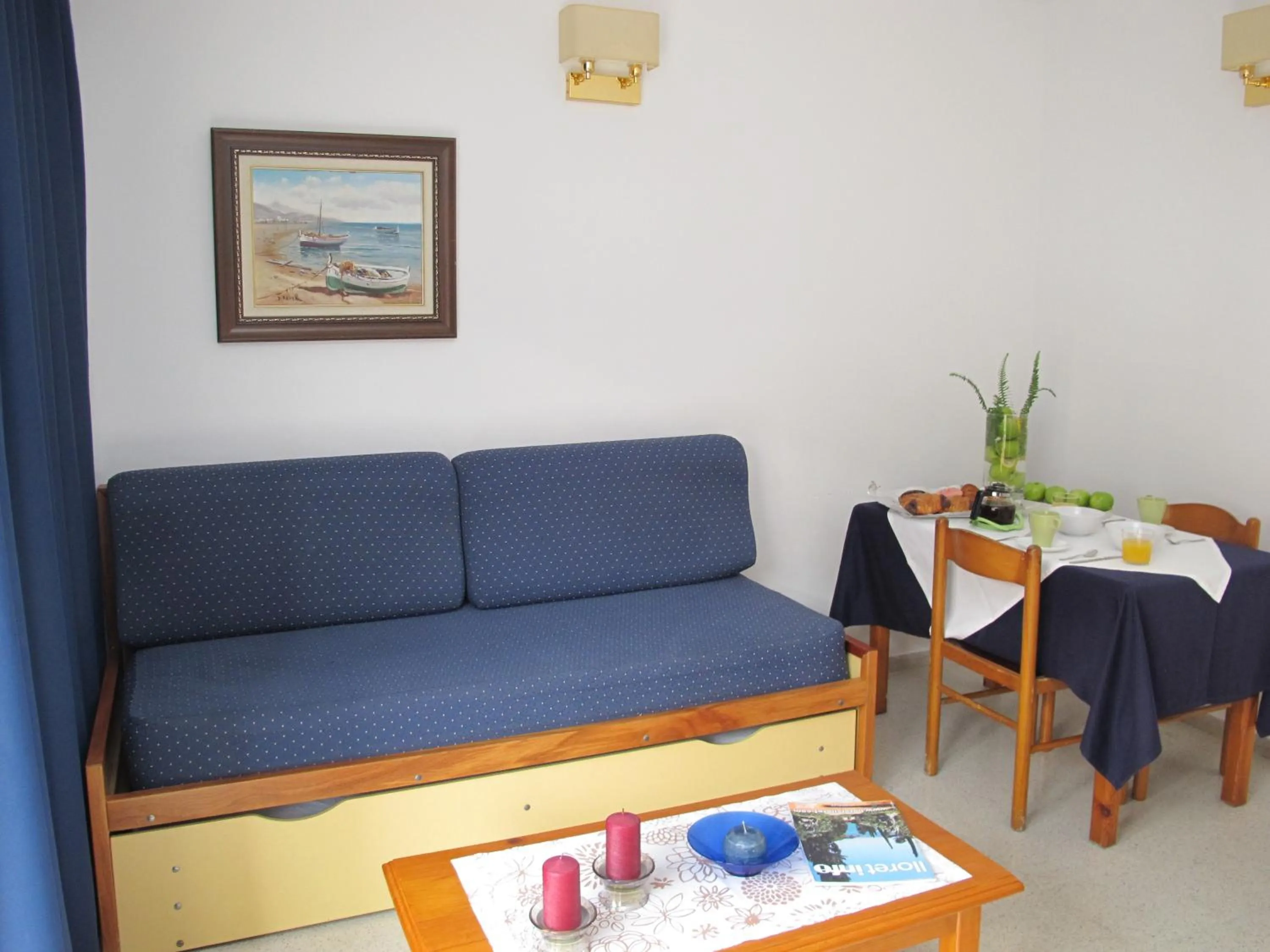 Dining area in Apartamentos Santi