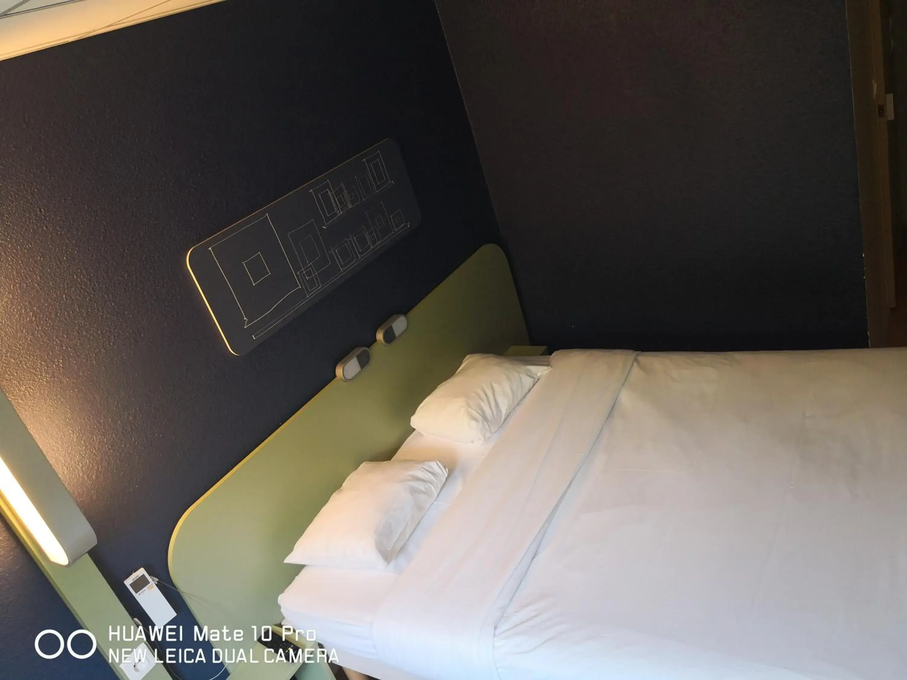 Bed in Ibis Budget Cergy St Christophe