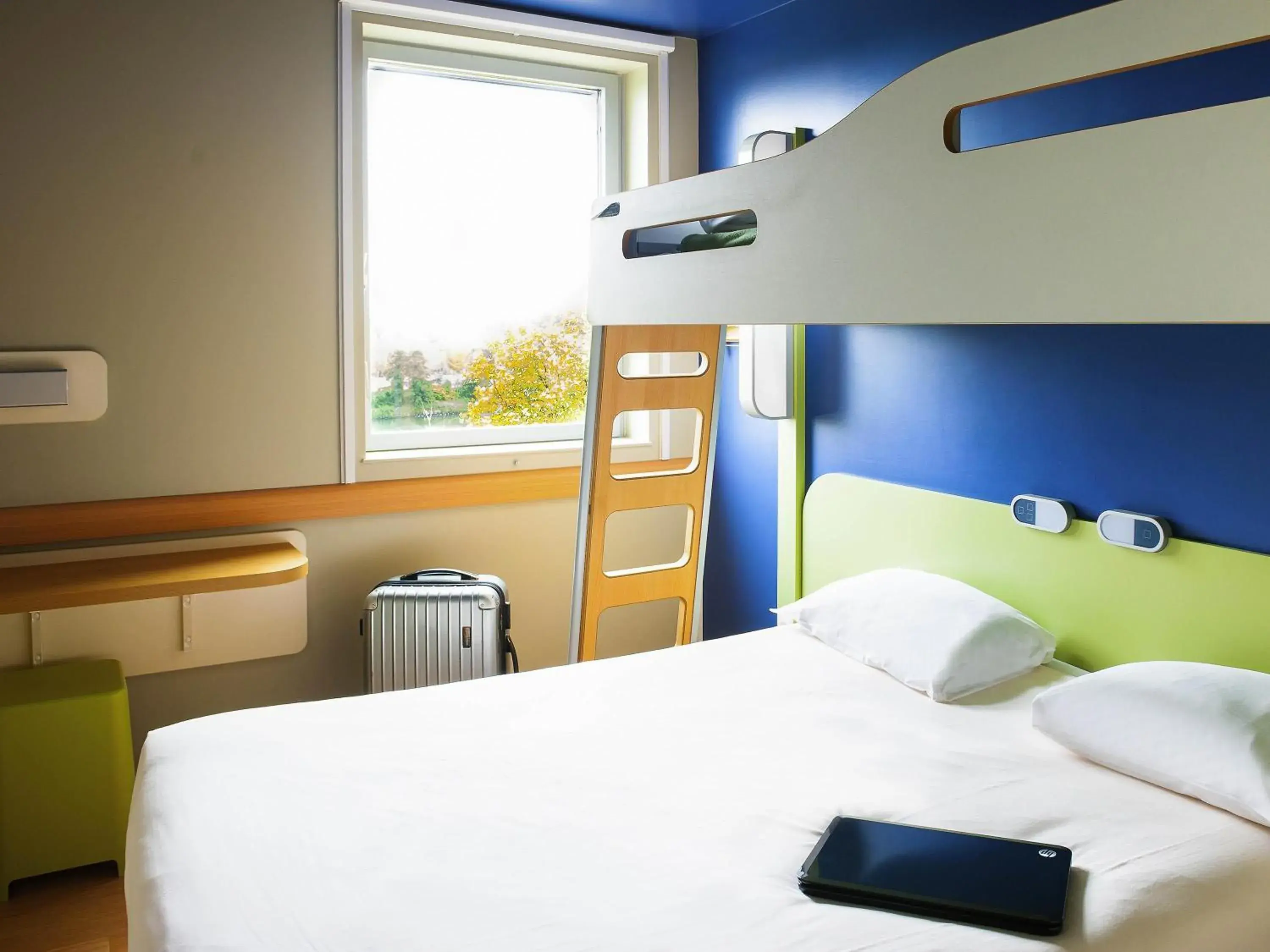 Bedroom, Bed in Ibis Budget Cergy St Christophe Bedroom, Bed in Ibis Budget Cergy St Christophe