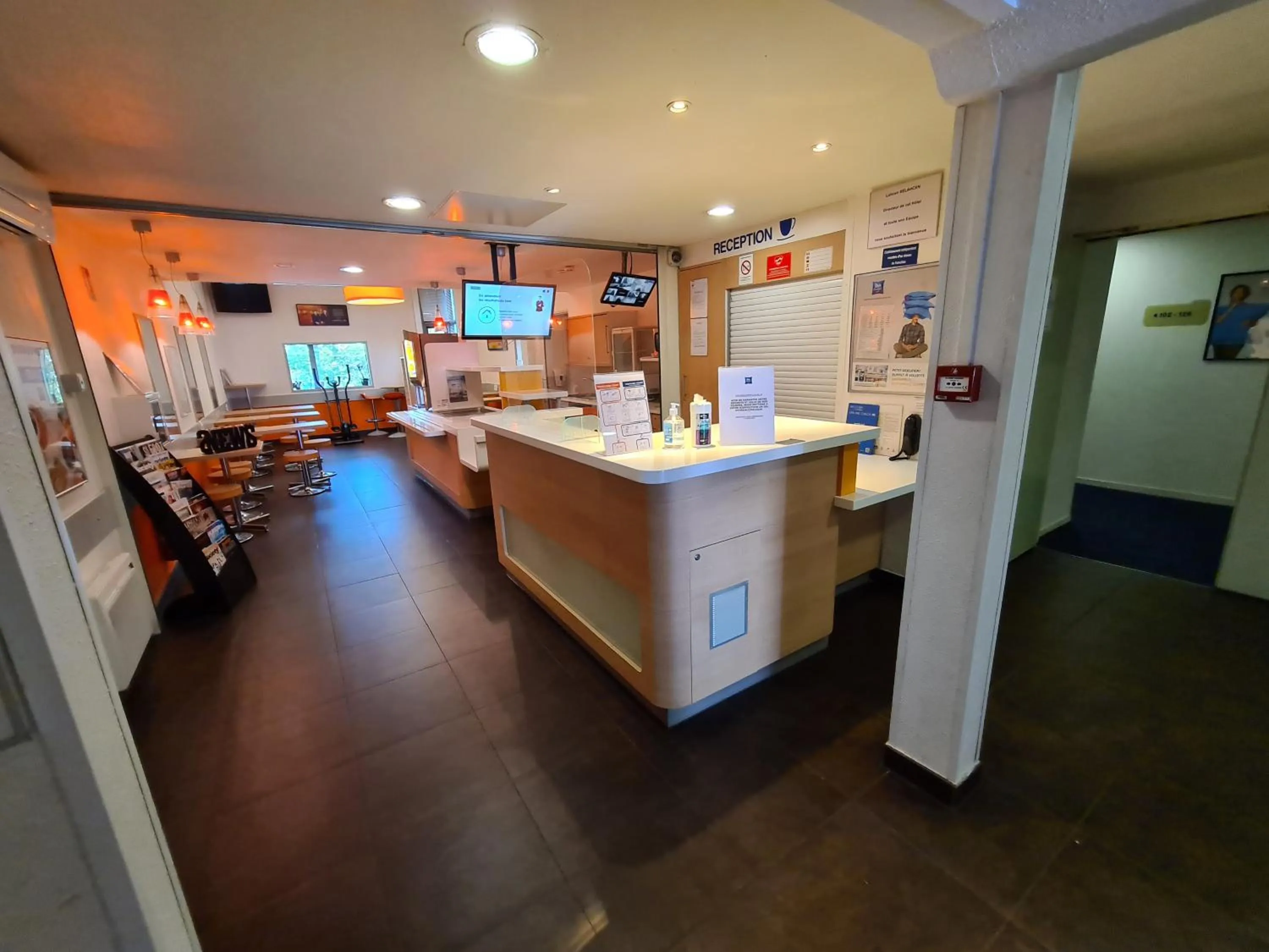 Lobby or reception in Ibis Budget Cergy St Christophe