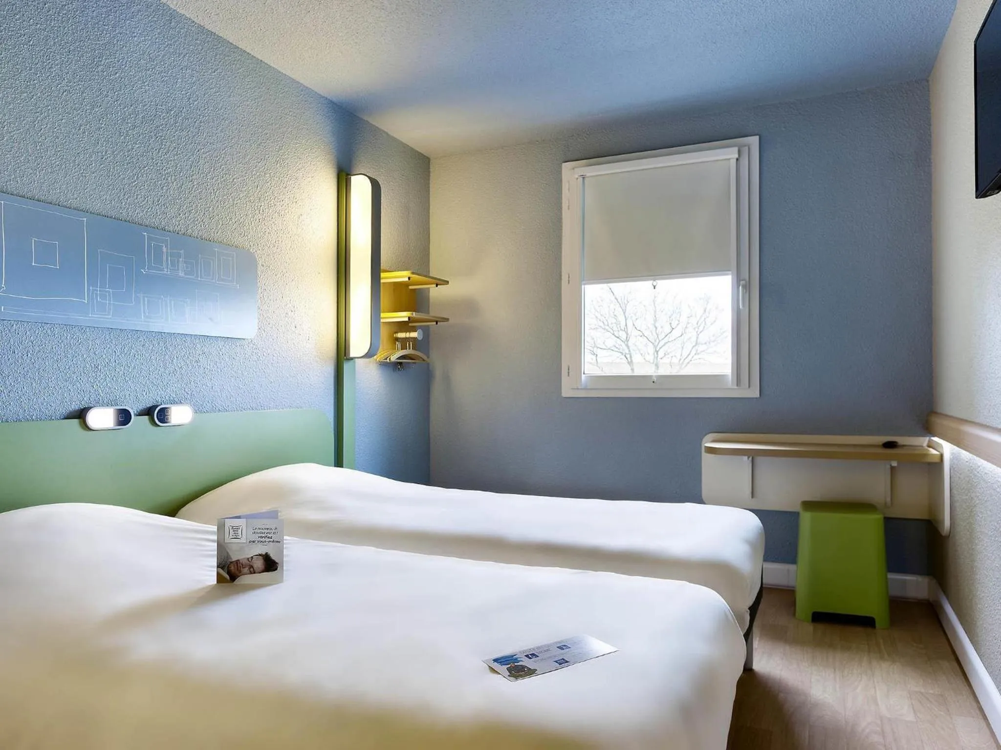 Bedroom, Bed in Ibis Budget Cergy St Christophe