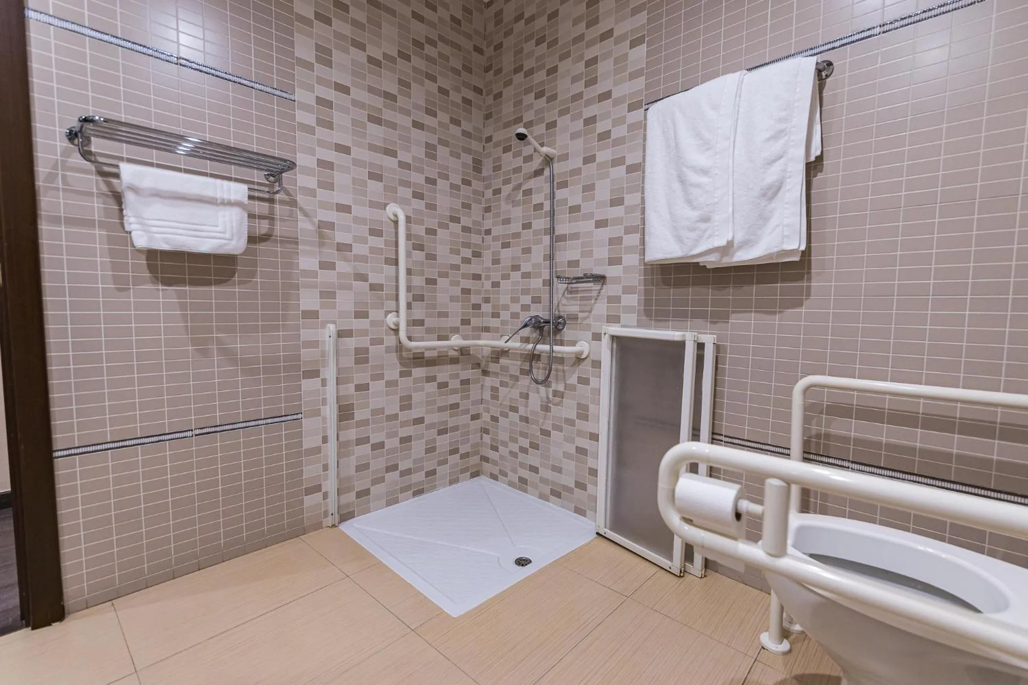 Facility for disabled guests in Hotel Machaco