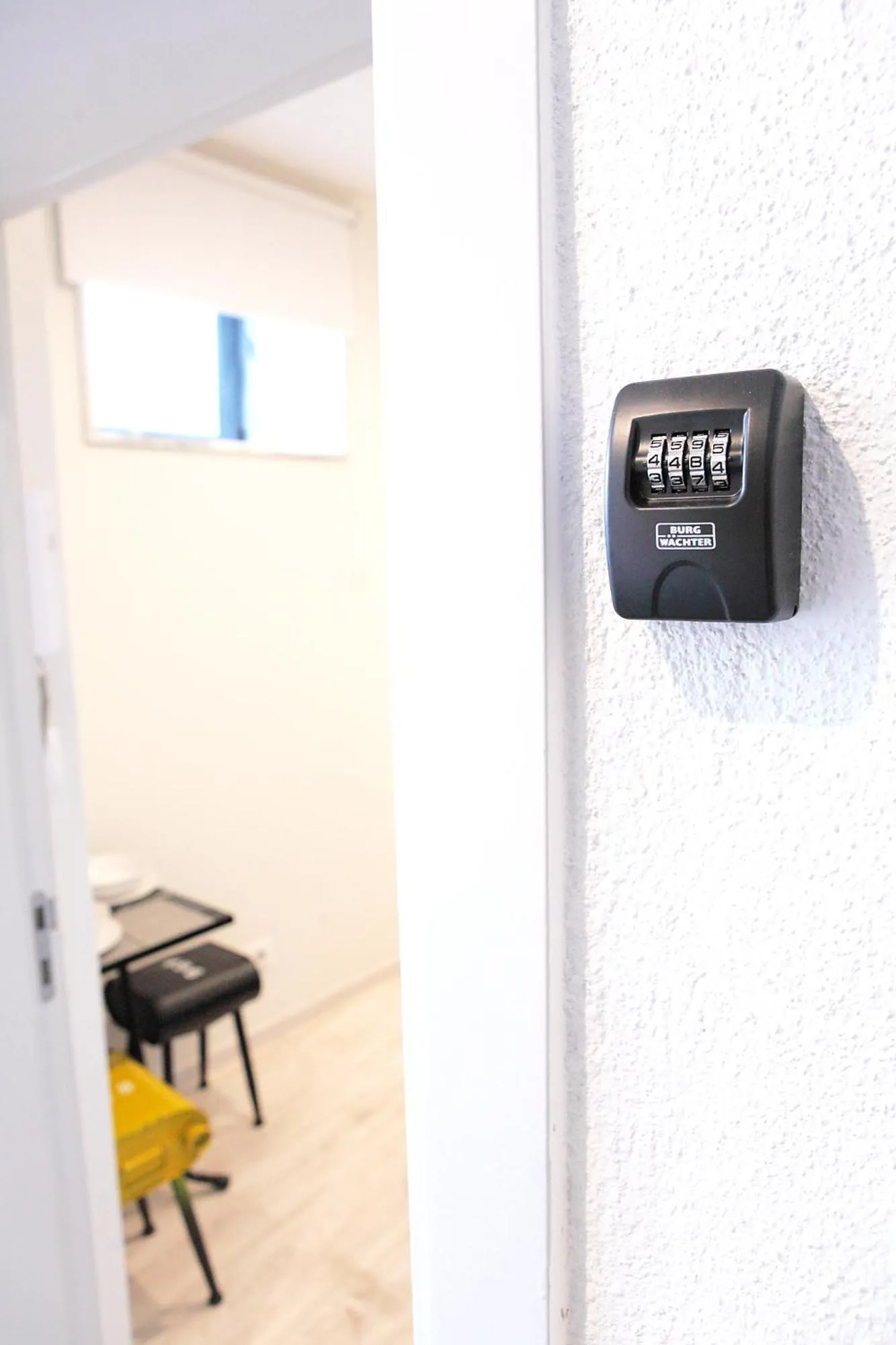 Facade/entrance in Vila Santa Marinha