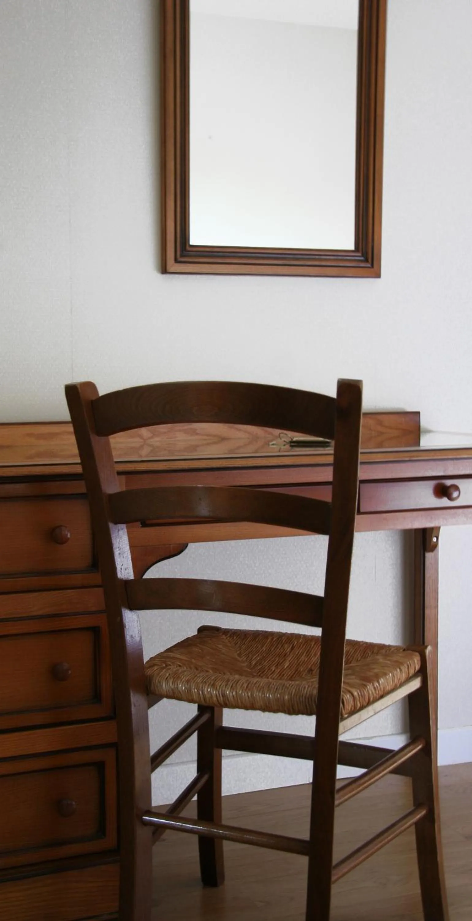 Decorative detail in Auberge des Pins - Teritoria