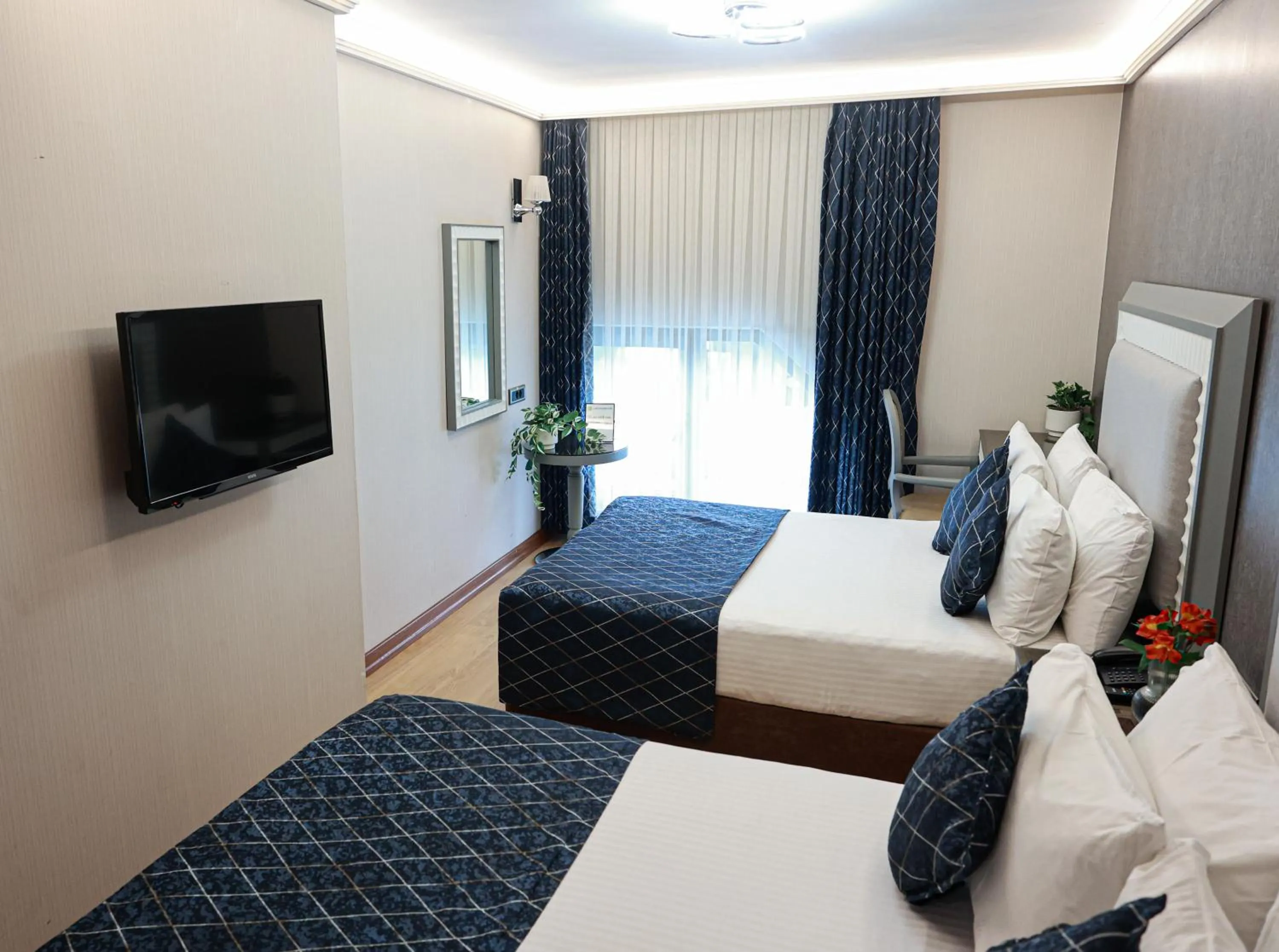 Bed in Nova Plaza Park Hotel