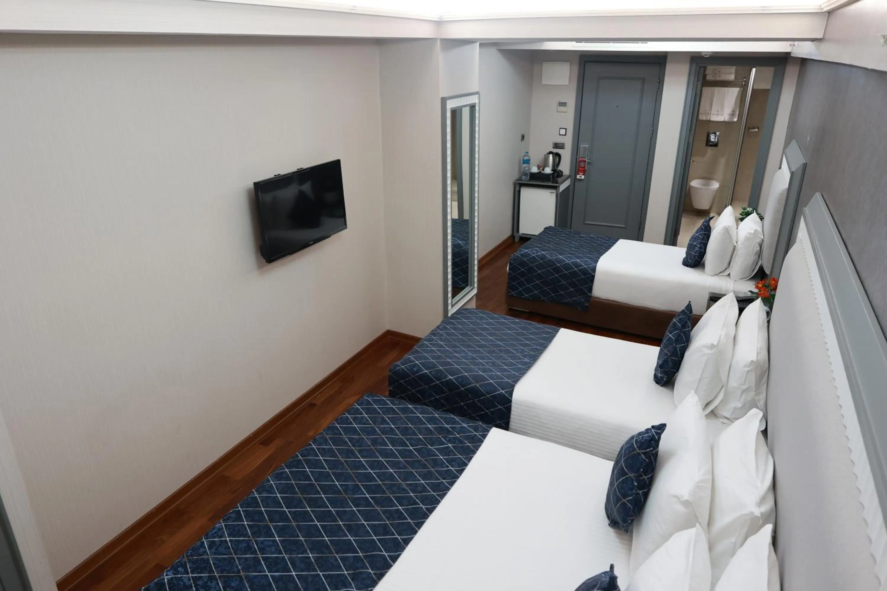 Bed in Nova Plaza Park Hotel