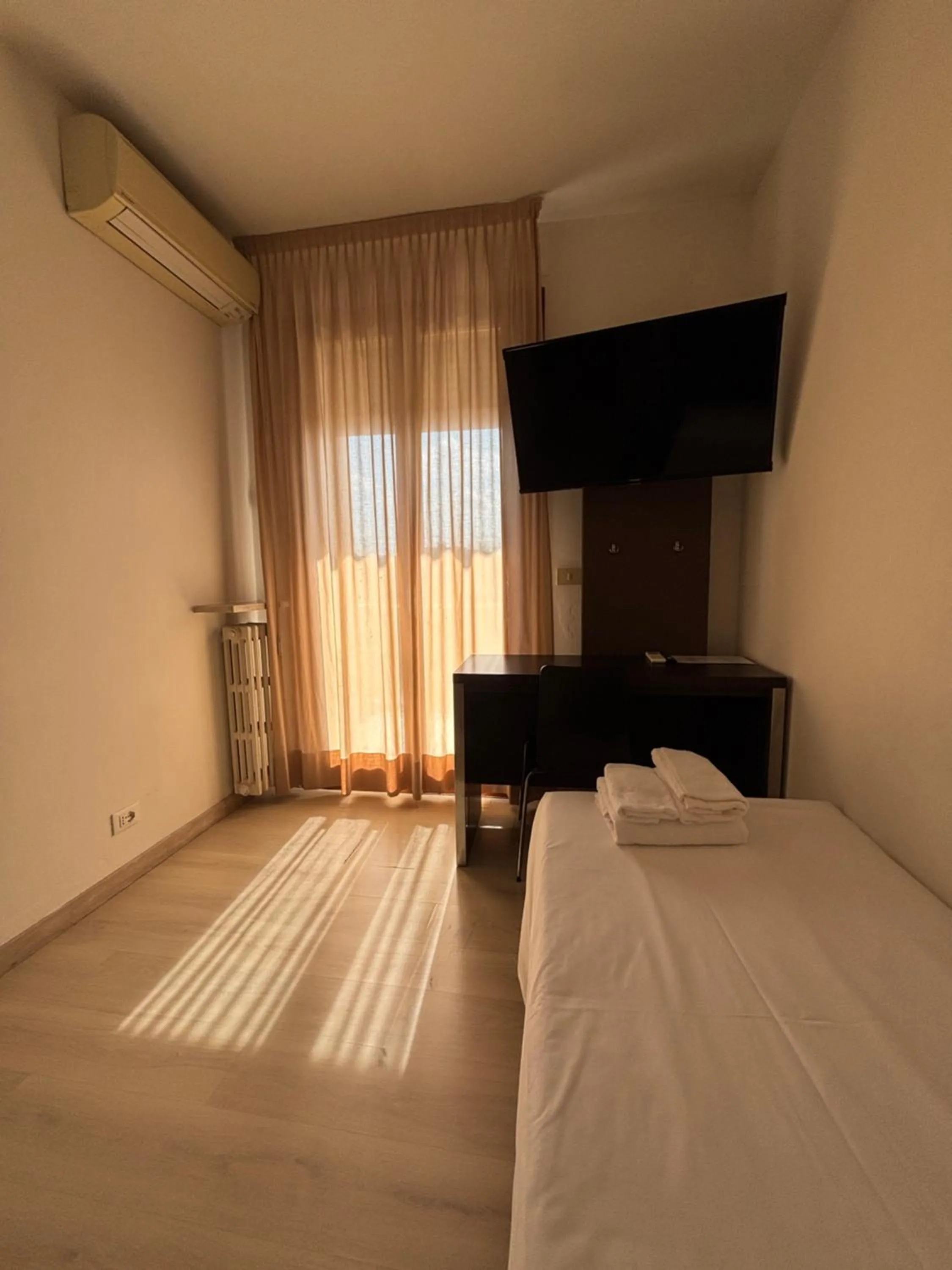 Bed in M14 Hotel & Spa