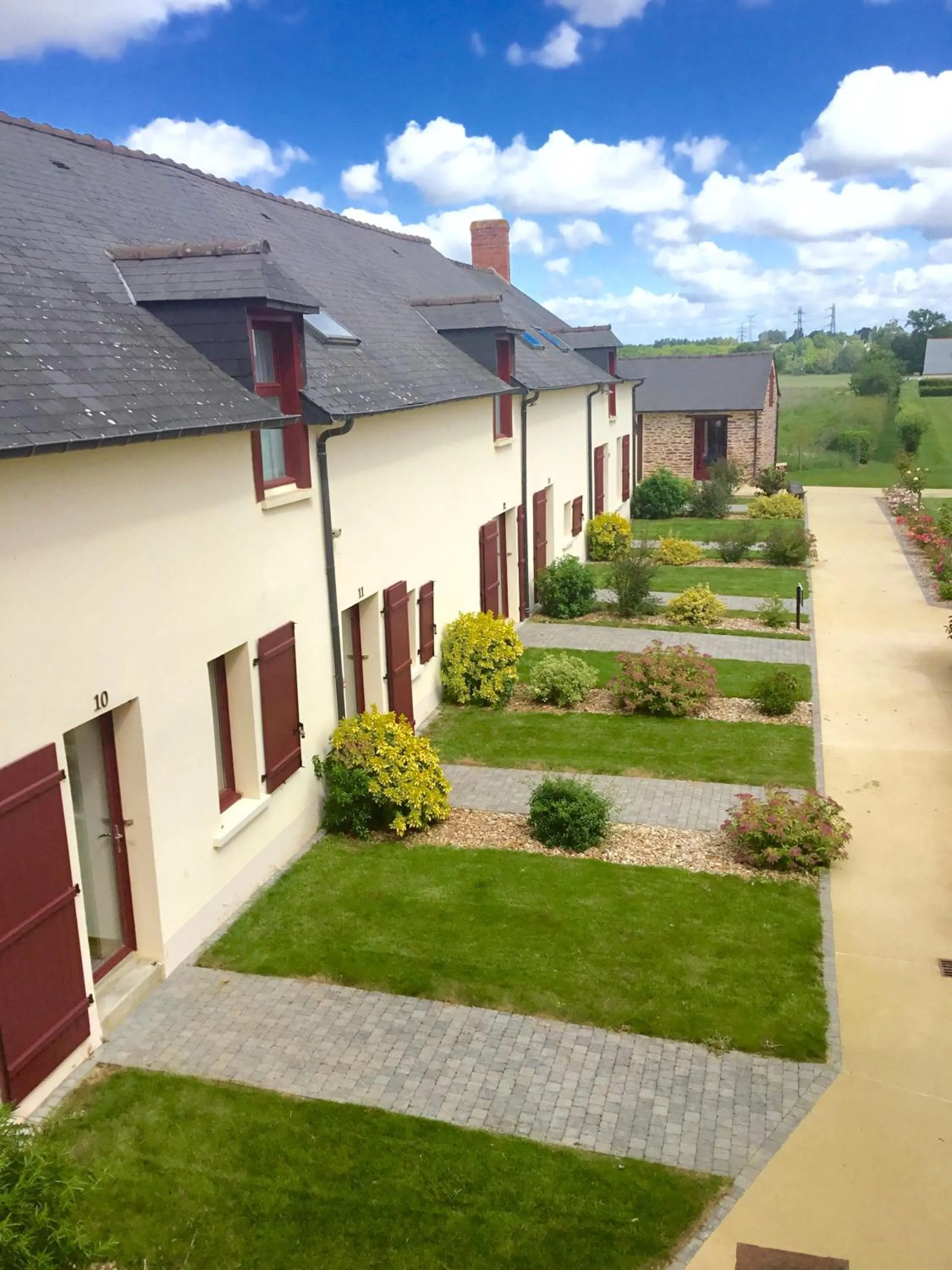 Garden view in La Pommeraie