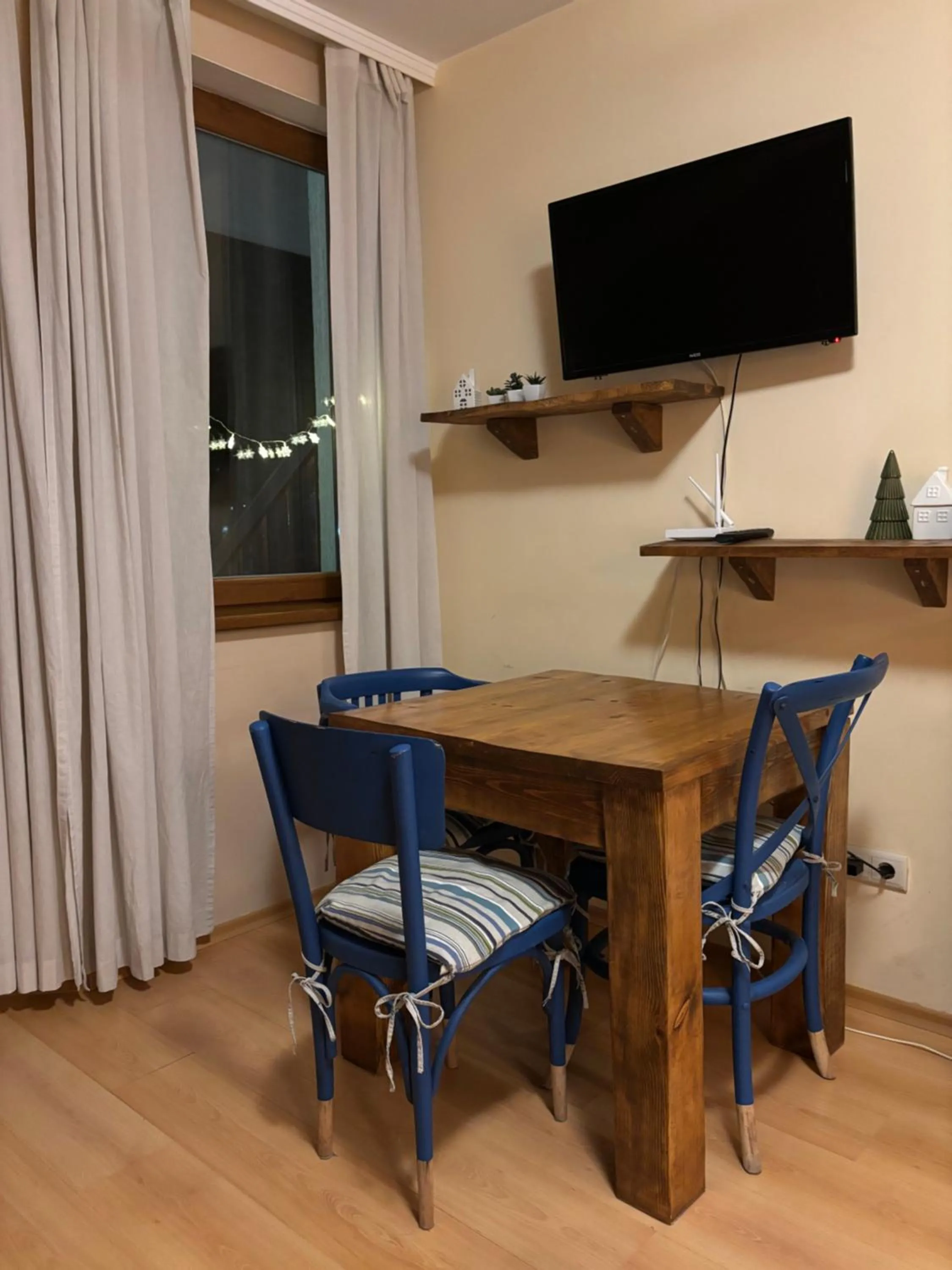 Studio Kris Villa Park