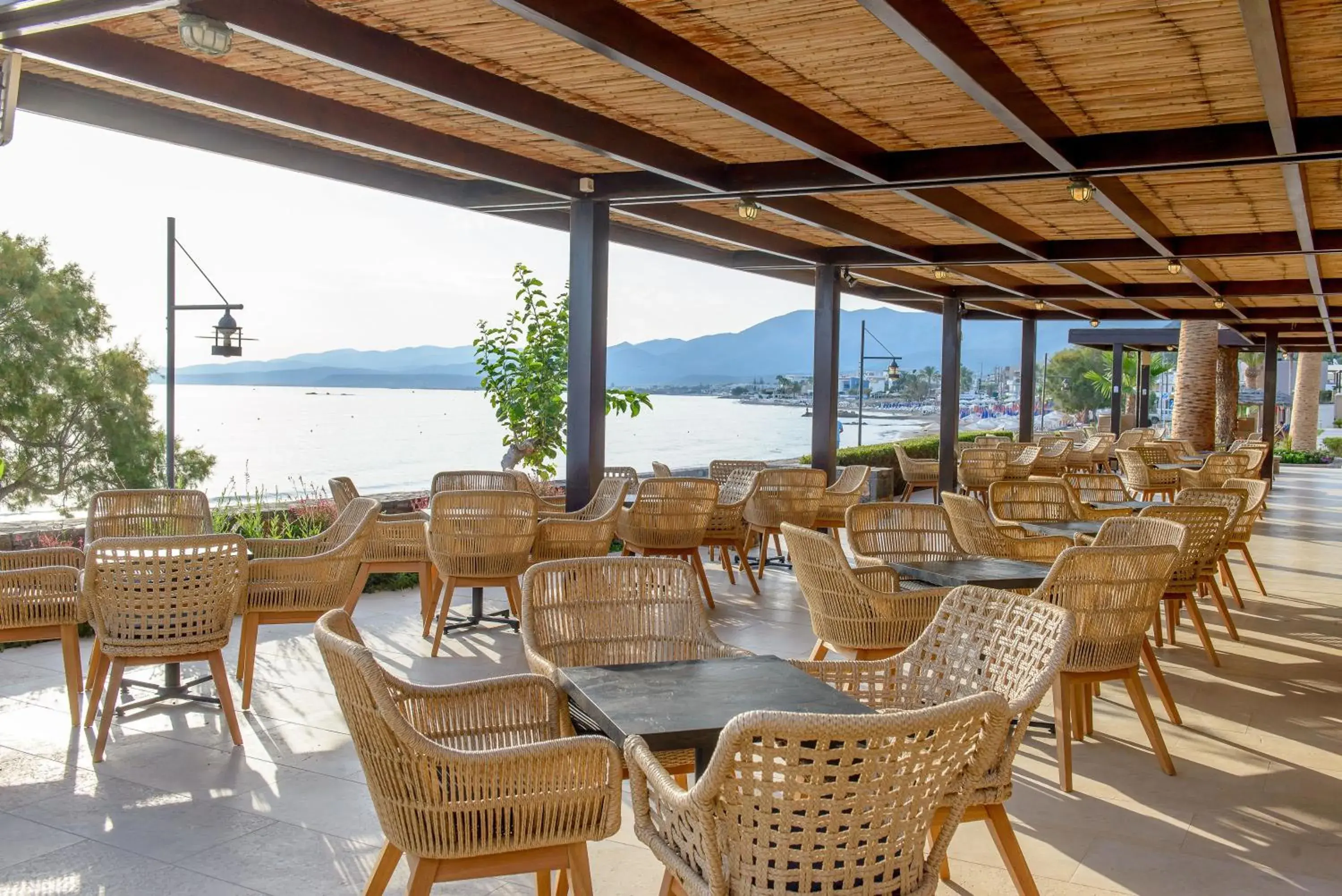 Lounge or bar in Blue Sea Beach Affiliated By Melia Lounge or bar in Blue Sea Beach Affiliated By Melia