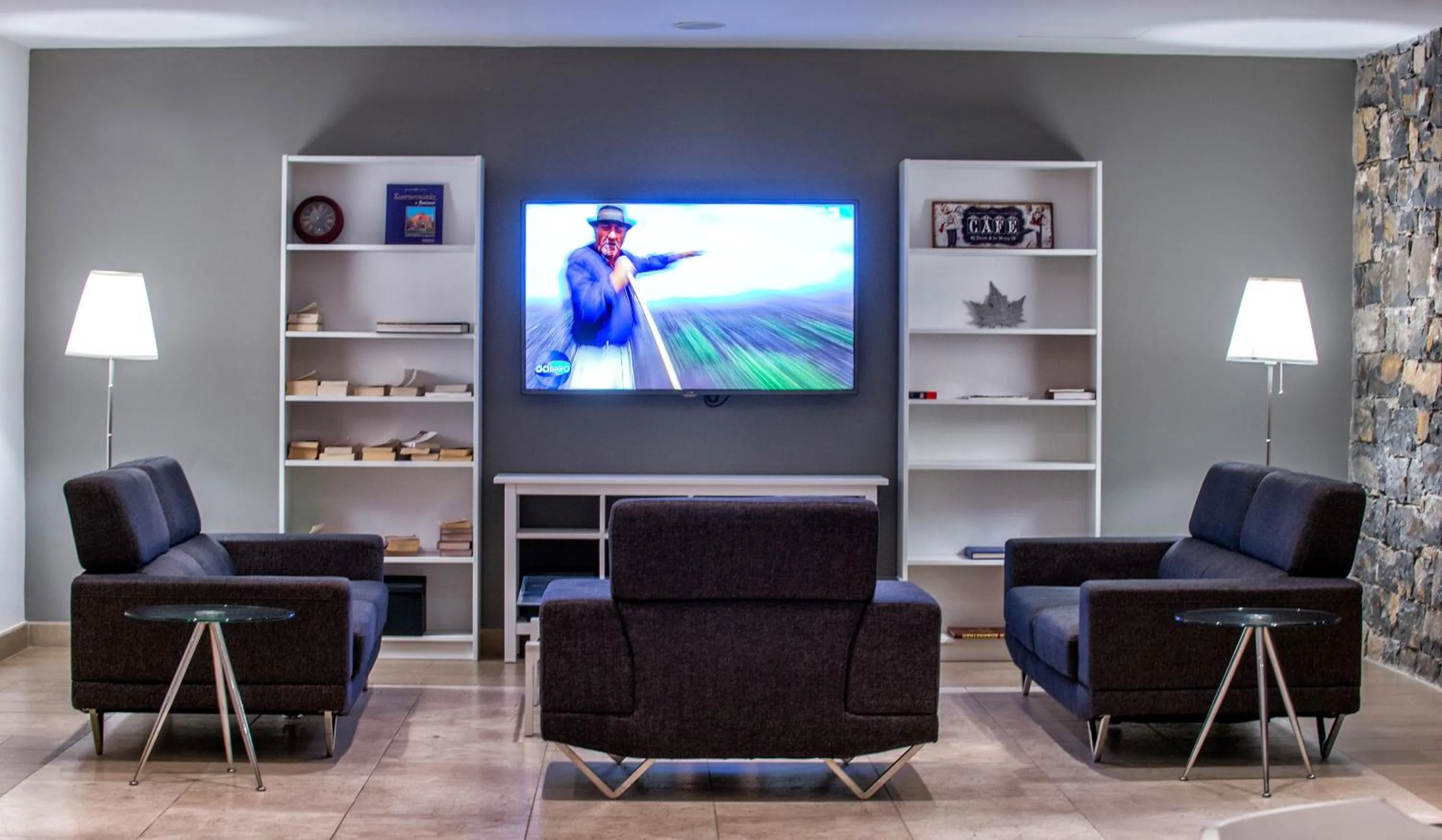 Communal lounge/ TV room in Blue Sea Beach Affiliated By Melia