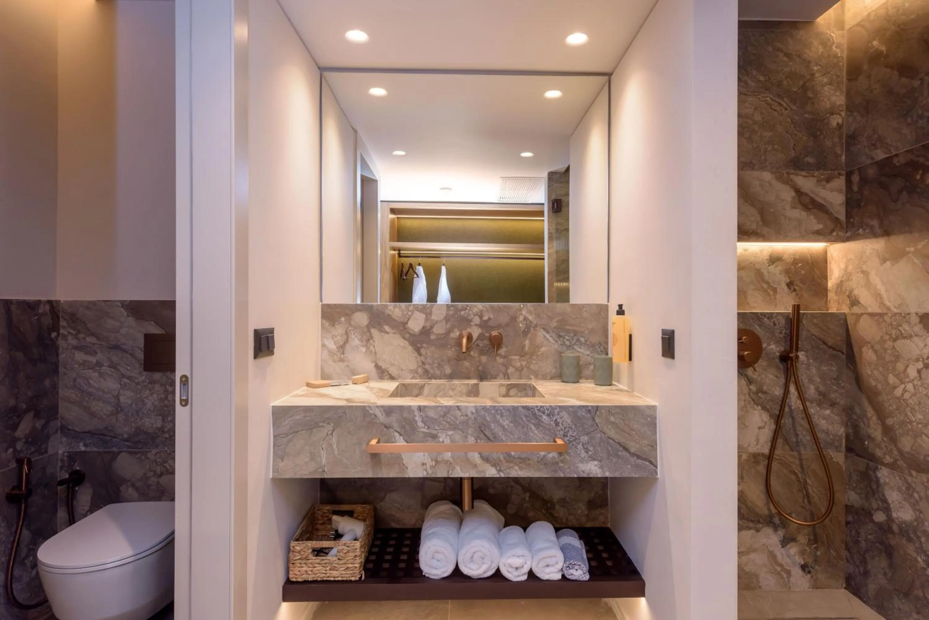 Bathroom in Hotel Blue Sea Beach Affiliated by Meliá