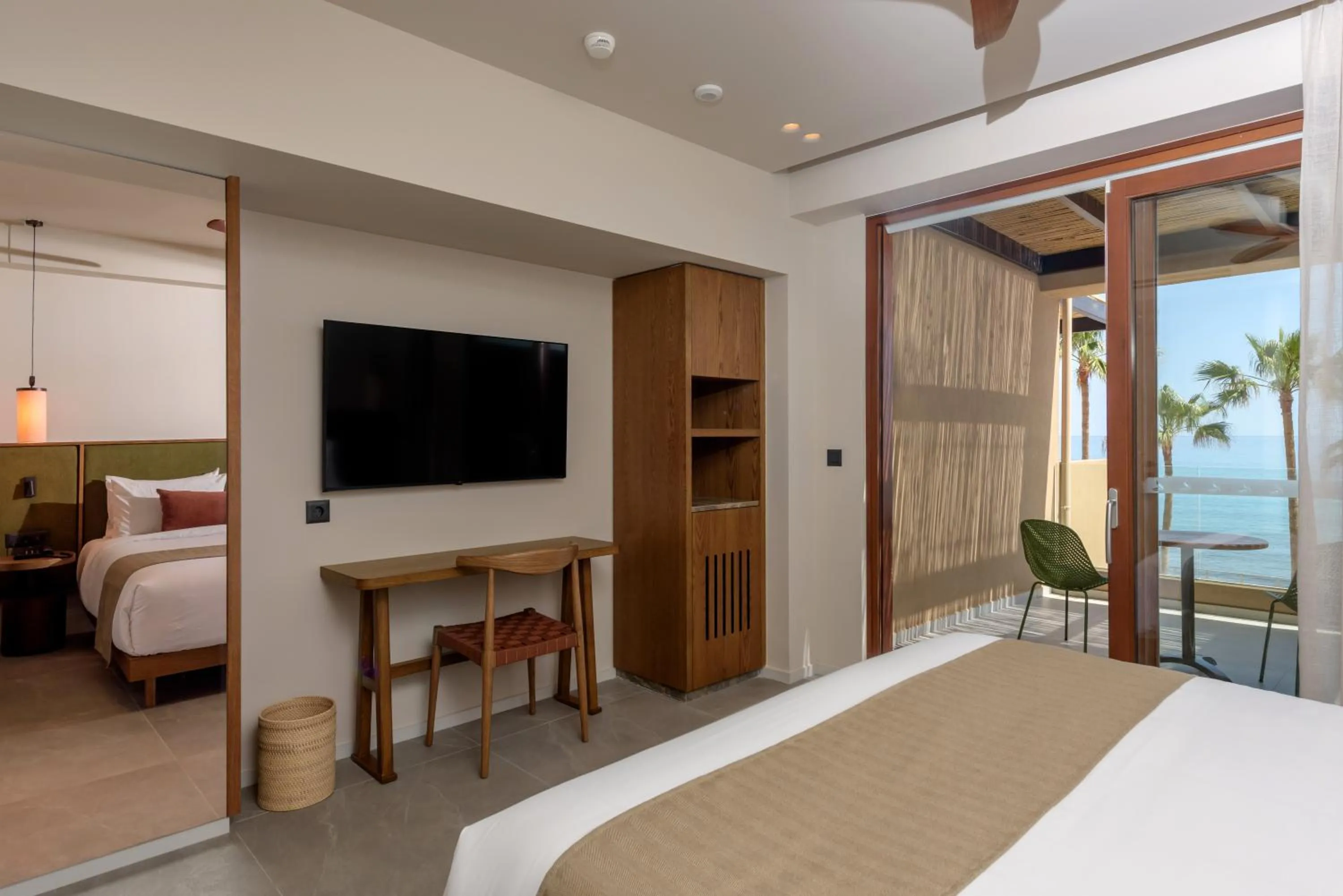 TV and multimedia, Bed in Blue Sea Beach Affiliated By Melia