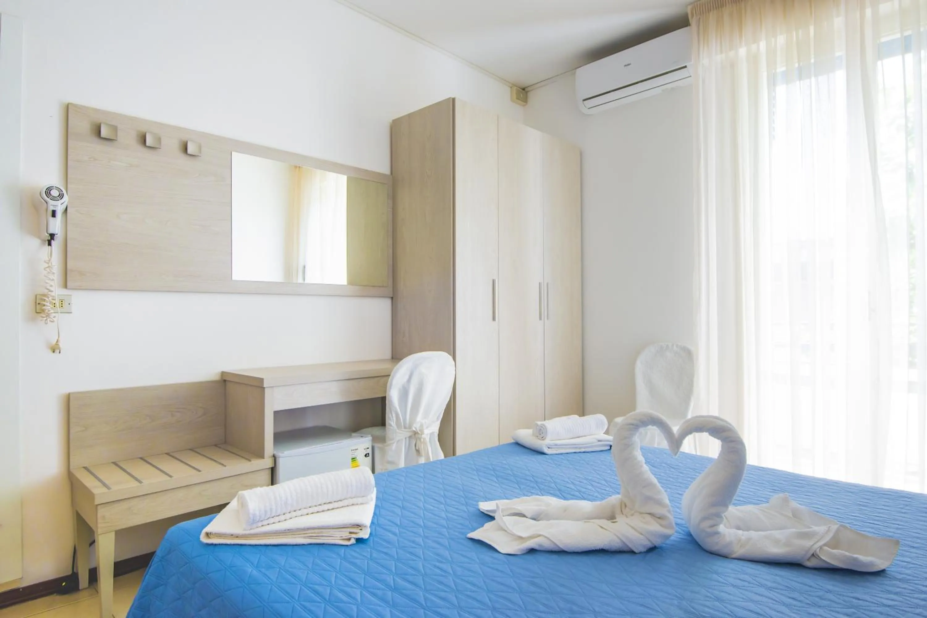 Hotel Carillon