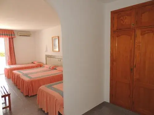 Quadruple Room with Balcony in Virgen del Mar Holidays Quadruple Room with Balcony in Virgen del Mar Holidays