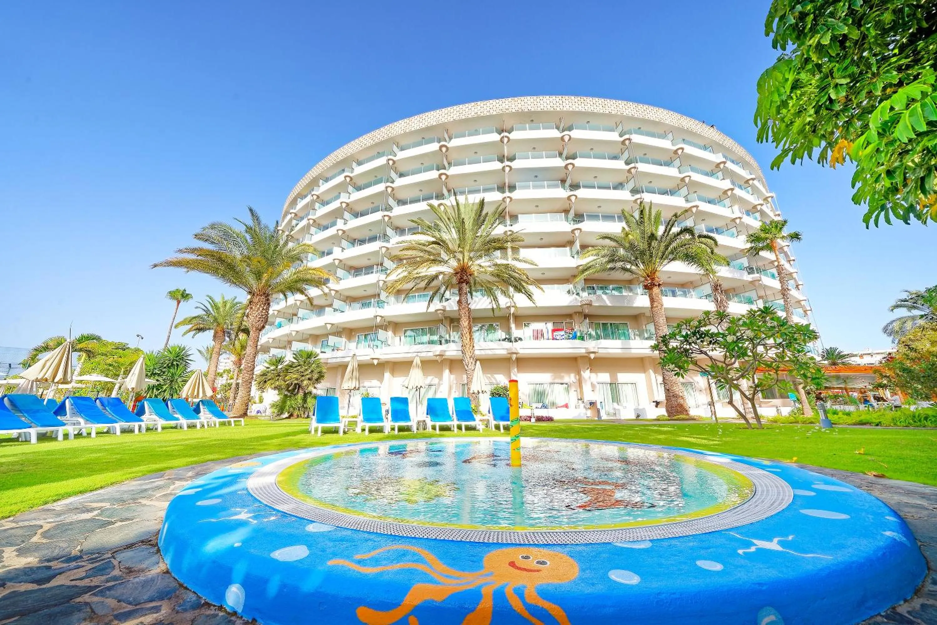 Property building in Bull Escorial & SPA