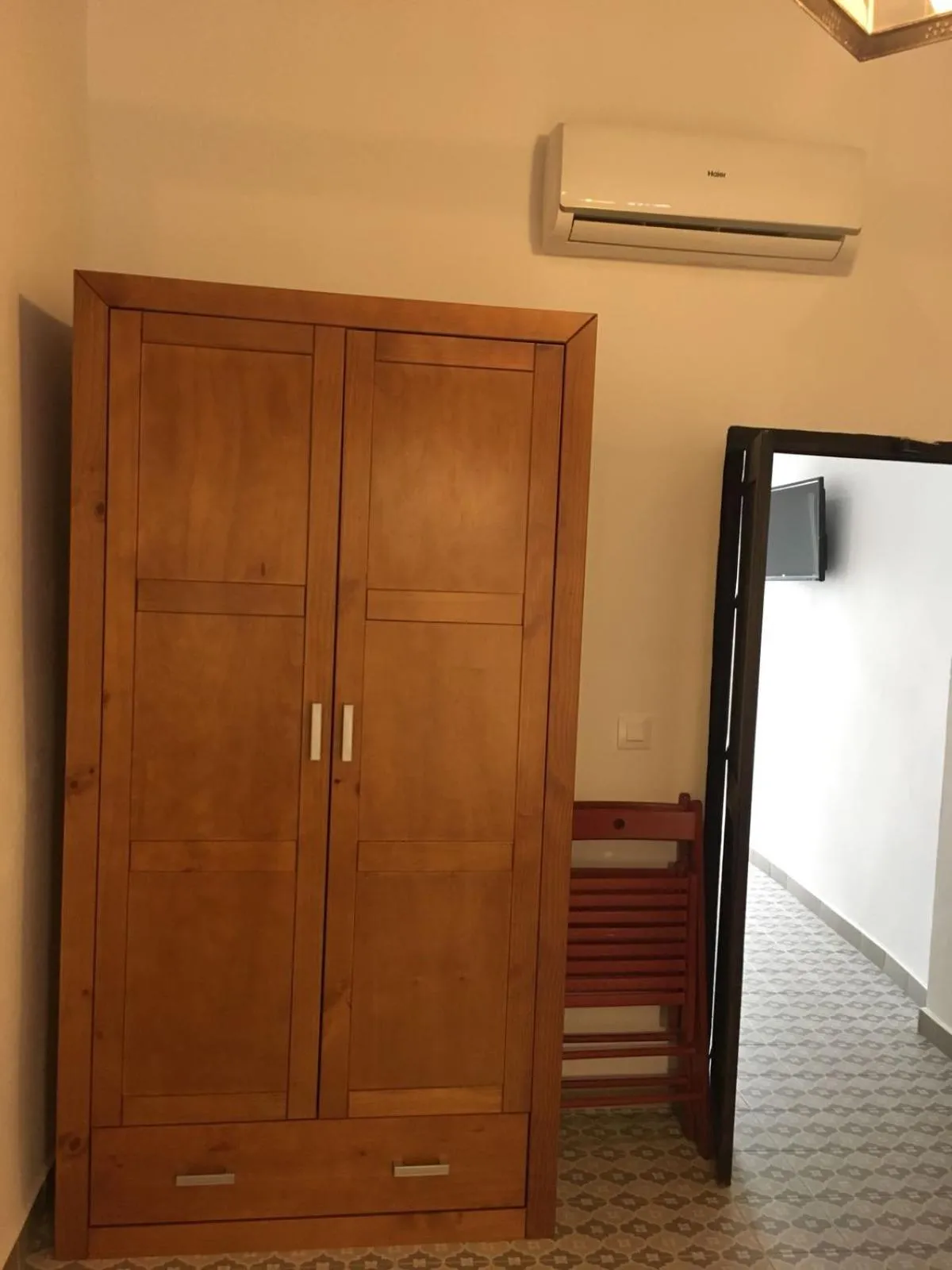 Hostal Extramuros
