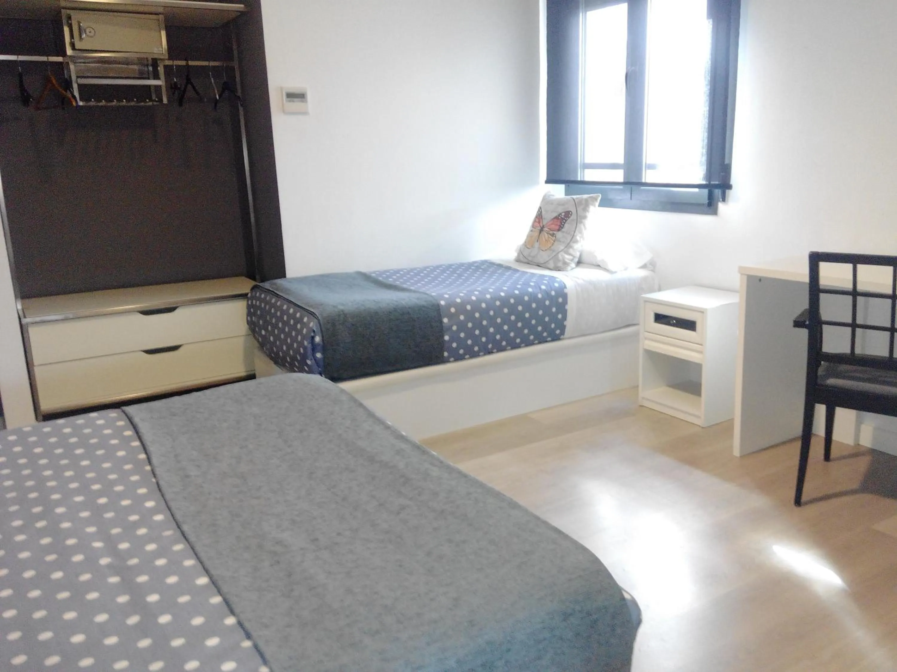 Bedroom, Bed in Hotel LB Villa De Cuenca