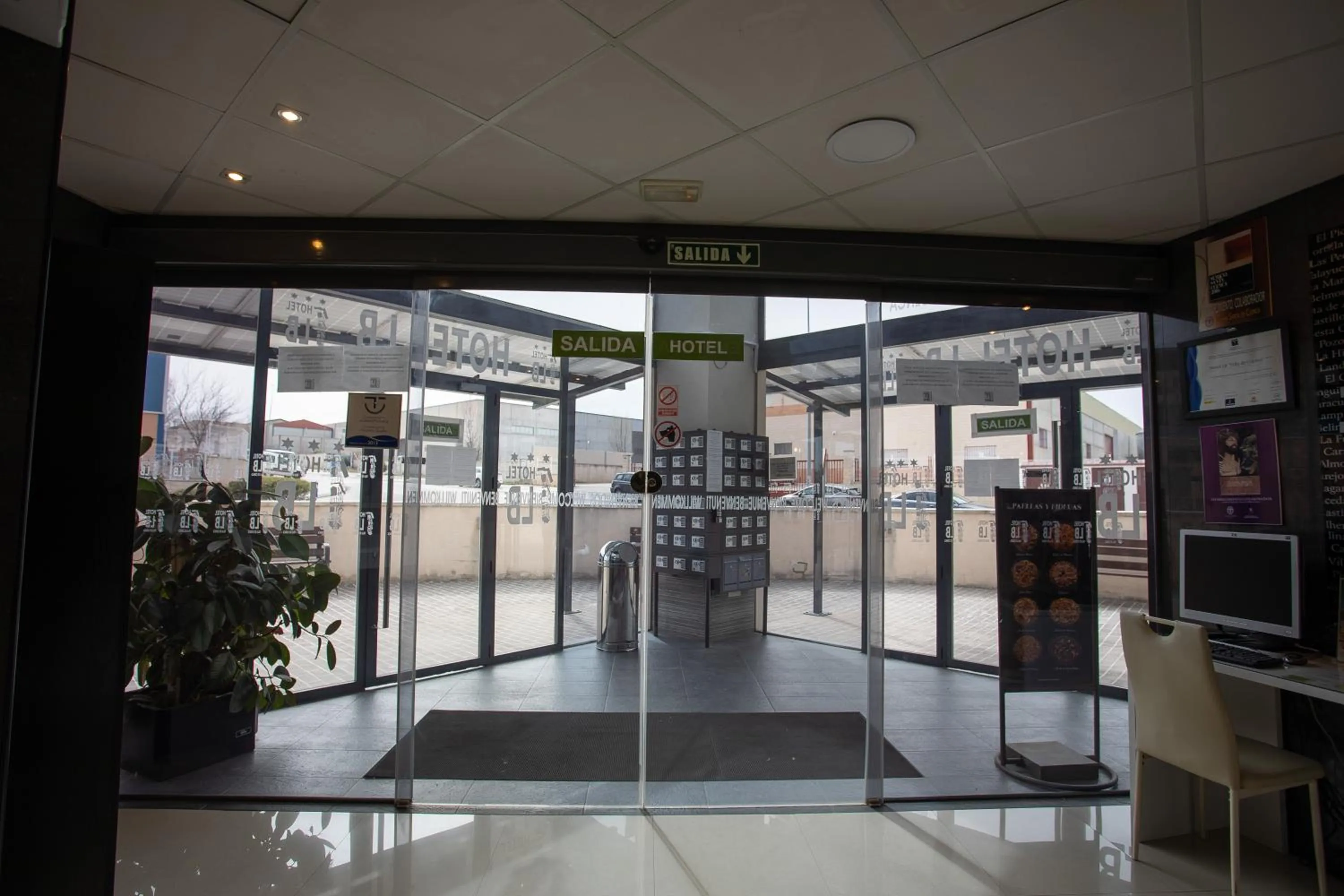 Lobby or reception in Hotel LB Villa De Cuenca