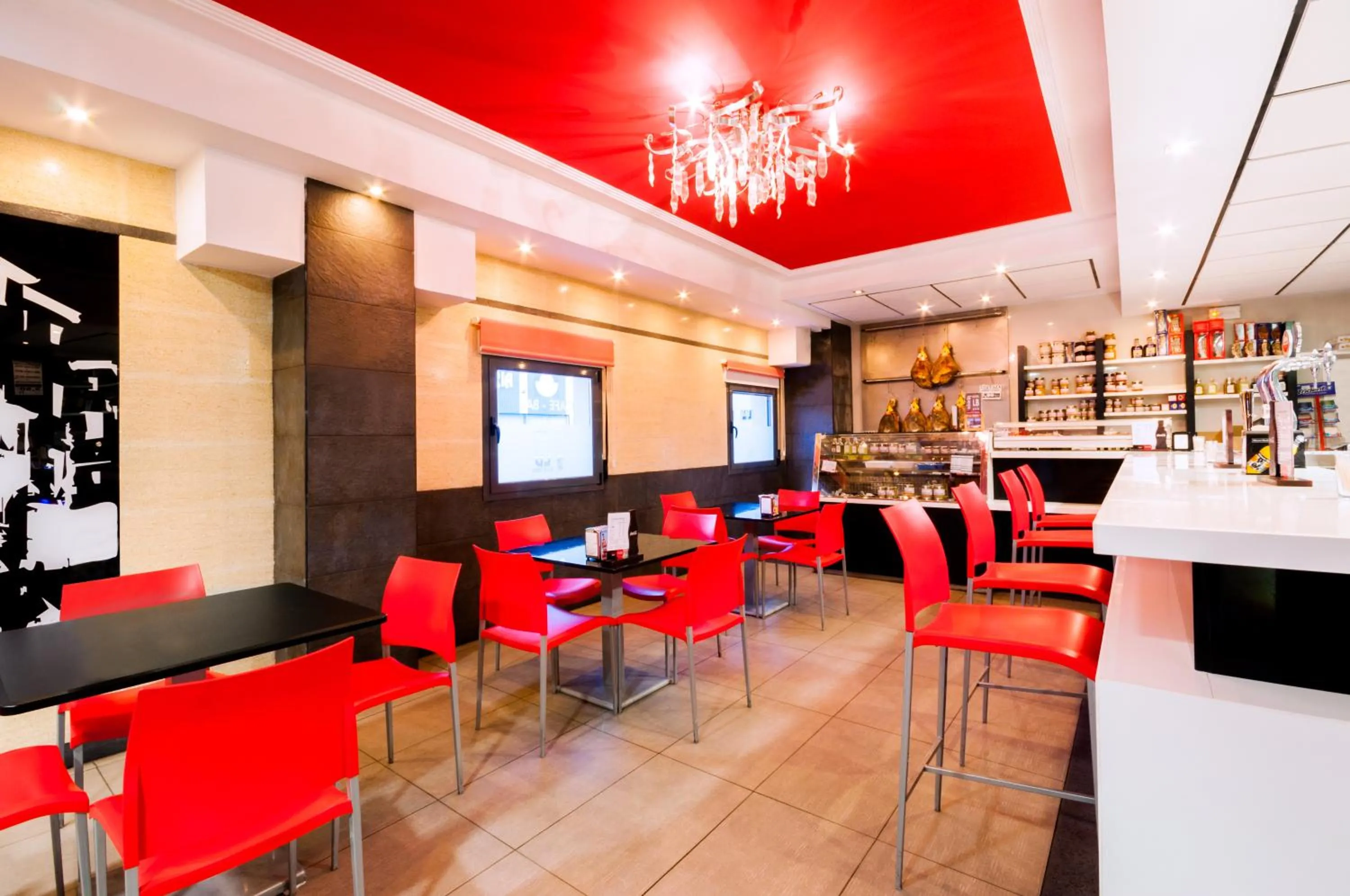 Lounge or bar in Hotel LB Villa De Cuenca