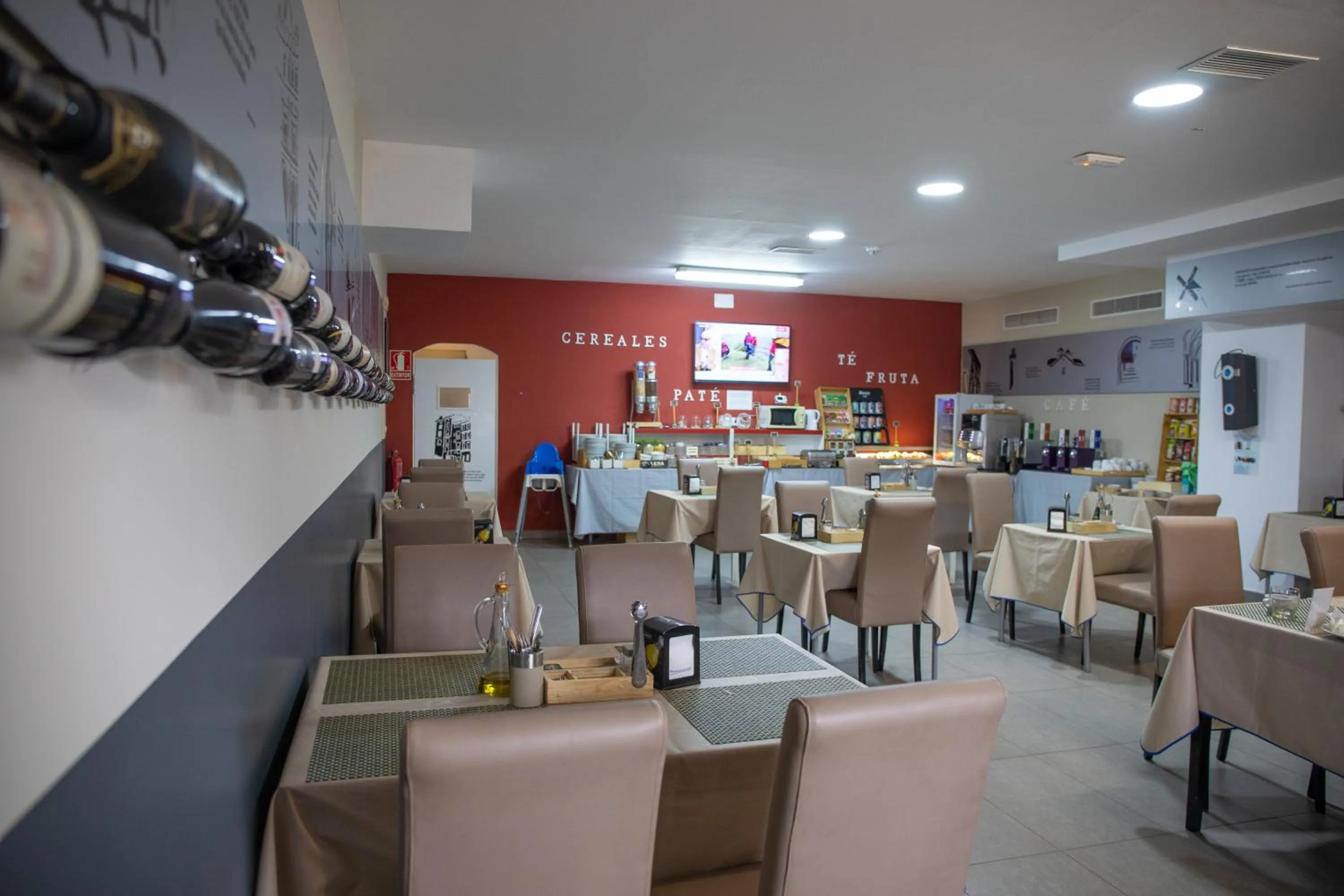 Restaurant/places to eat in Hotel LB Villa De Cuenca