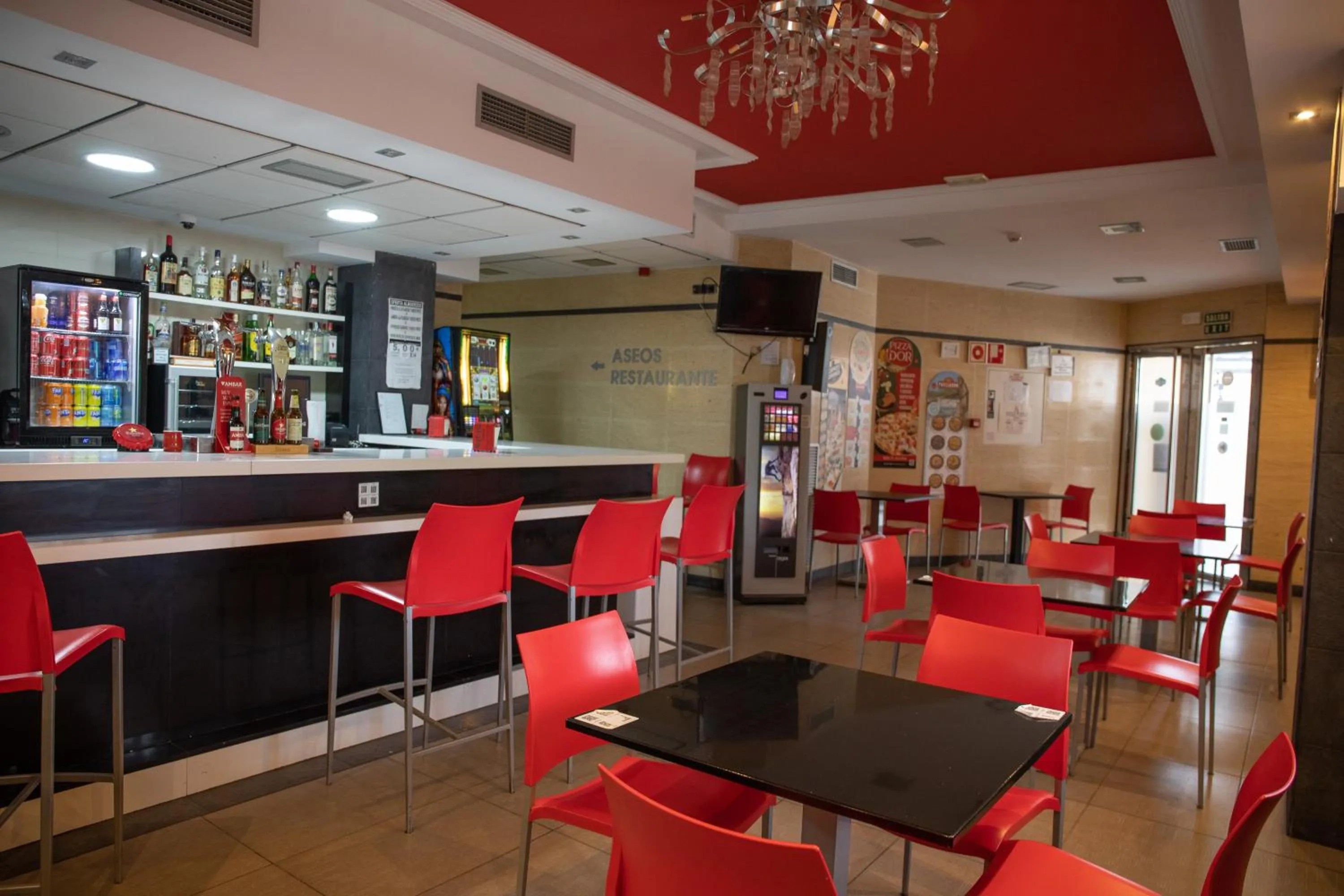 Lounge or bar in Hotel LB Villa De Cuenca