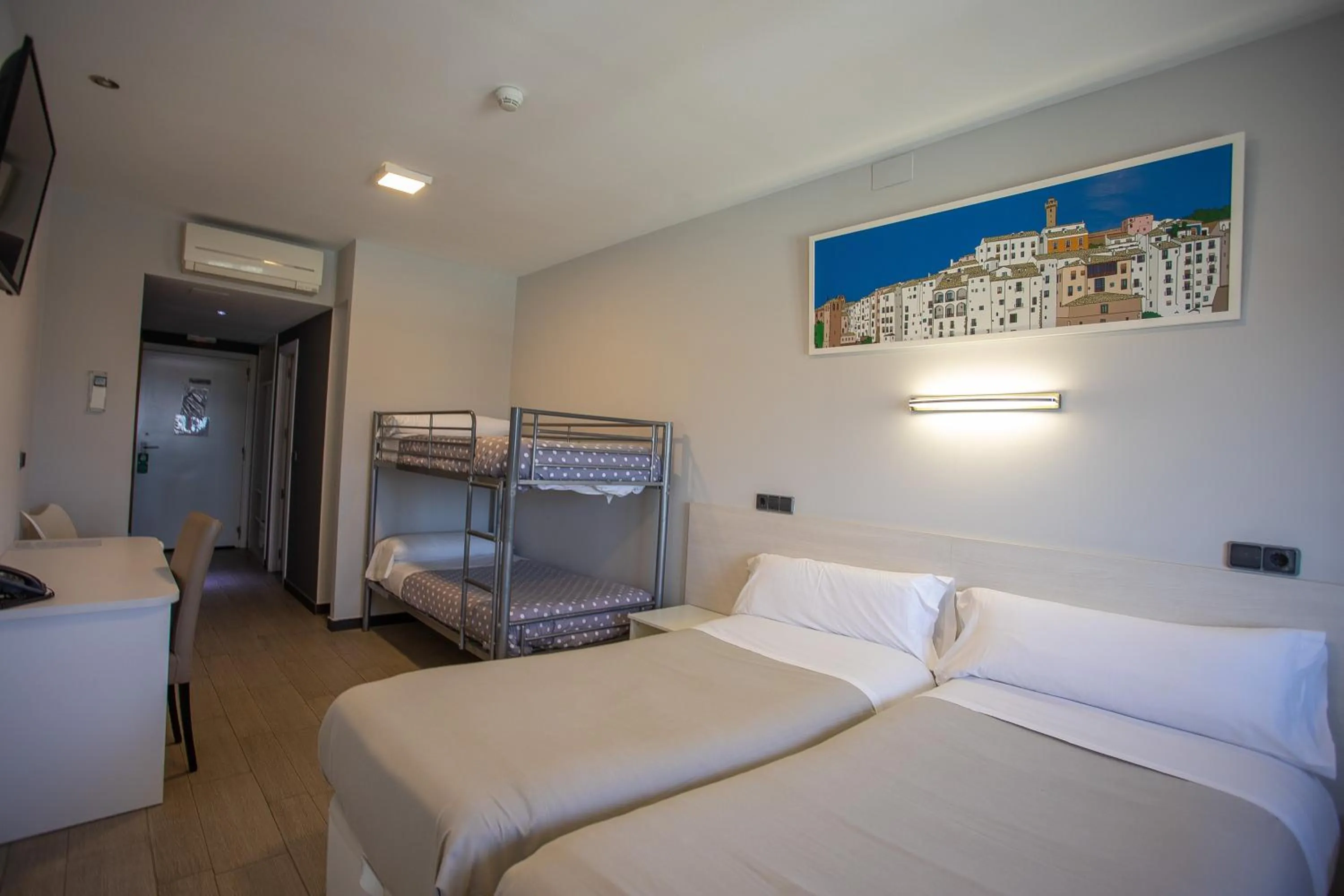 Bed in Hotel LB Villa De Cuenca