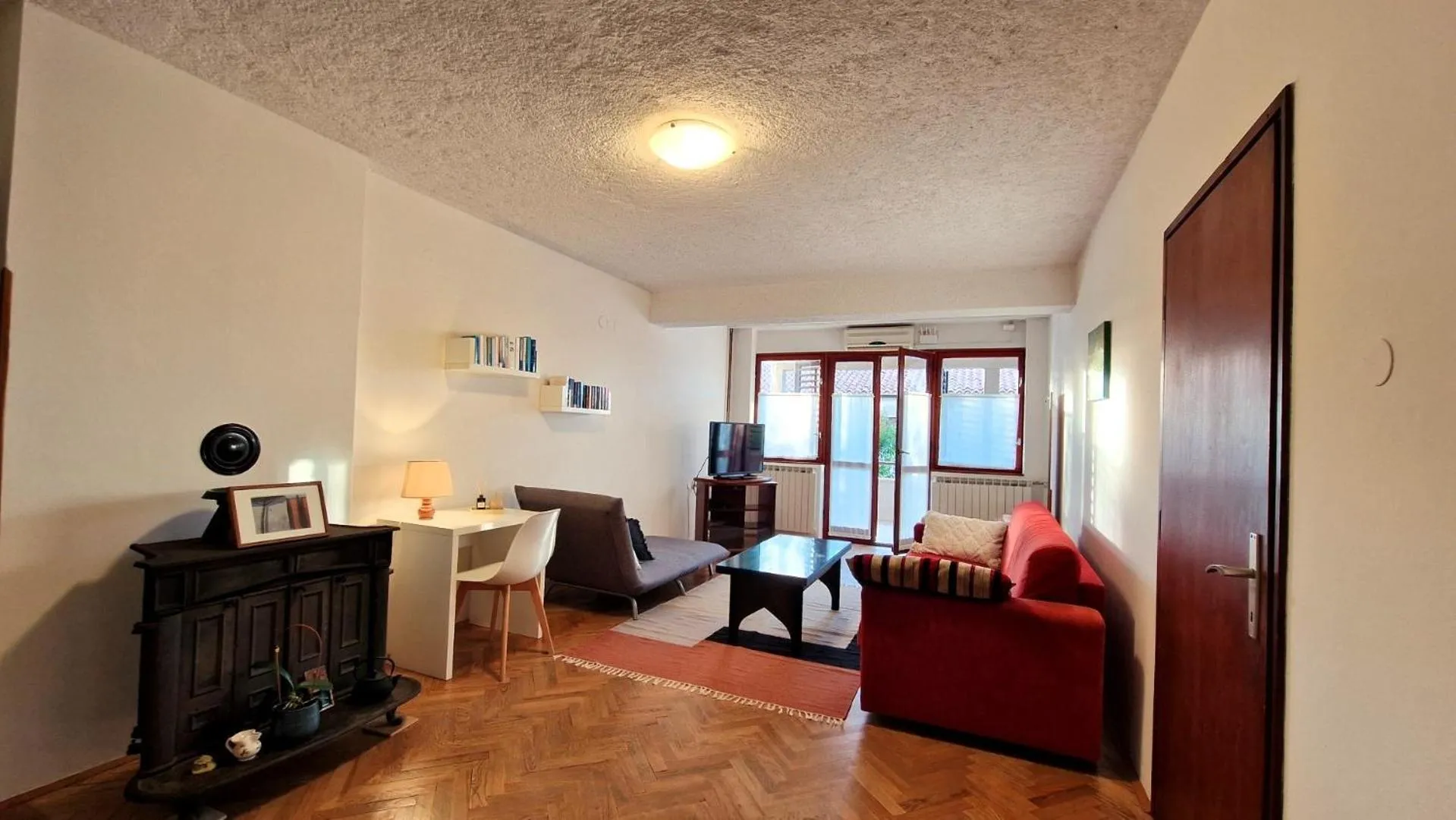 Two-Bedroom Apartment with Balcony in Villa Mihaela Poreč holiday apartments