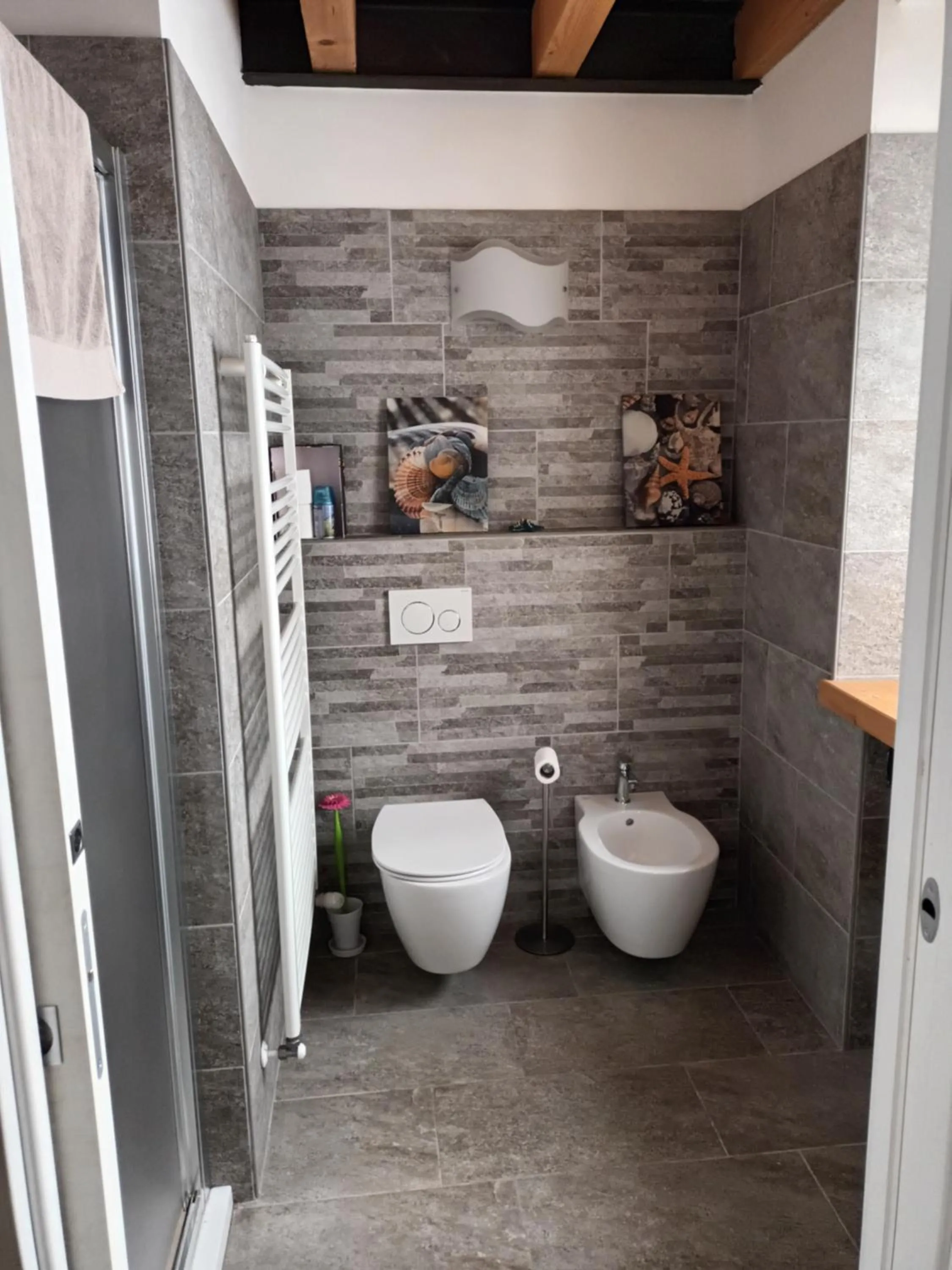 Bathroom in Foresteria B&B Vecchiascuola Pianazzola