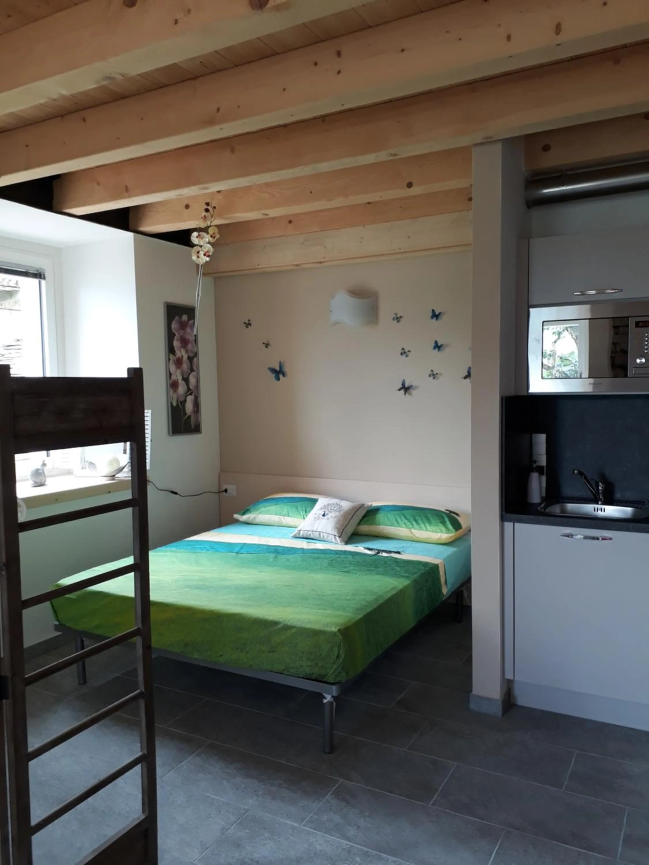 Bed in Foresteria B&B Vecchiascuola Pianazzola