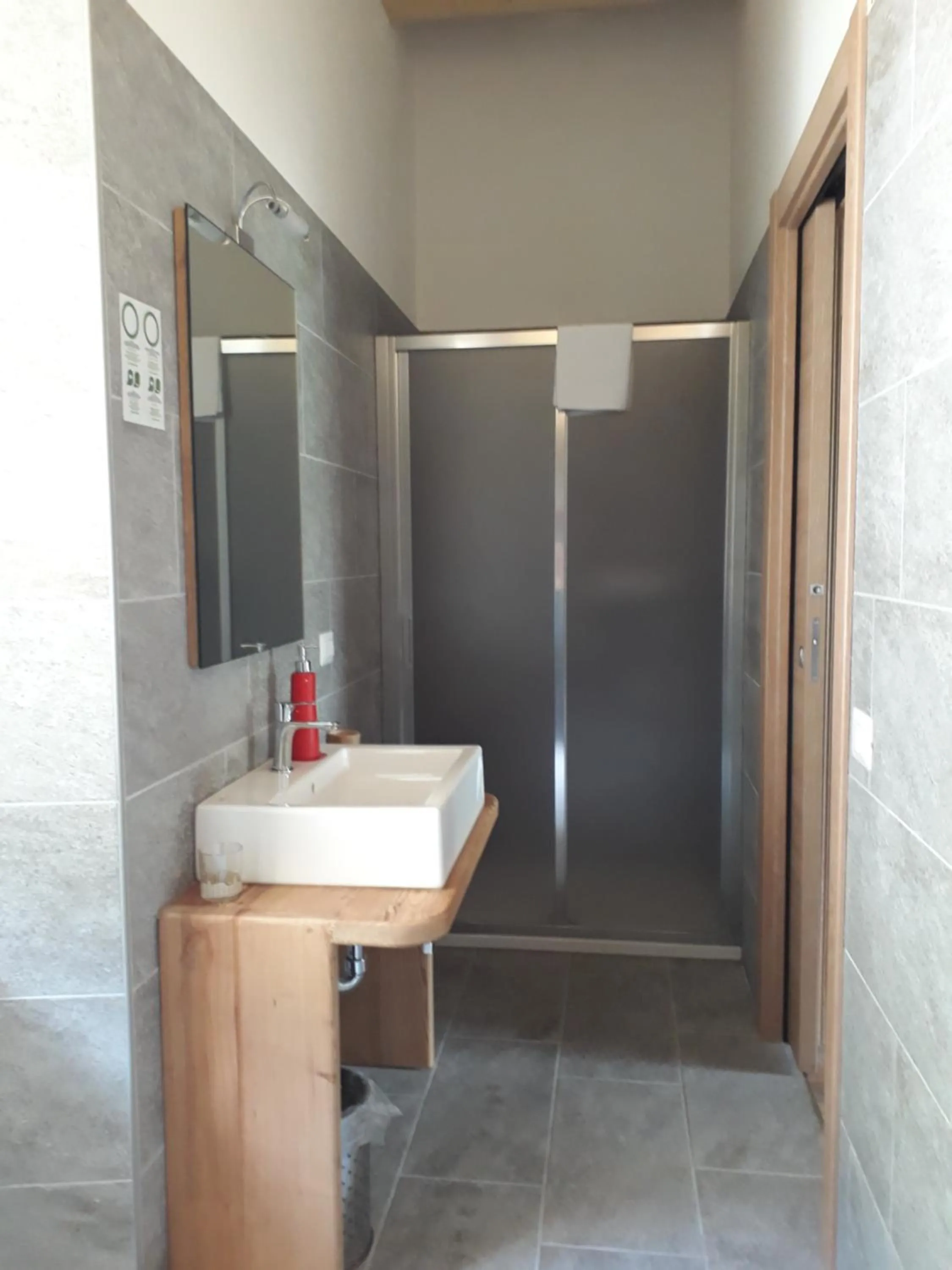 Bathroom in Foresteria B&B Vecchiascuola Pianazzola