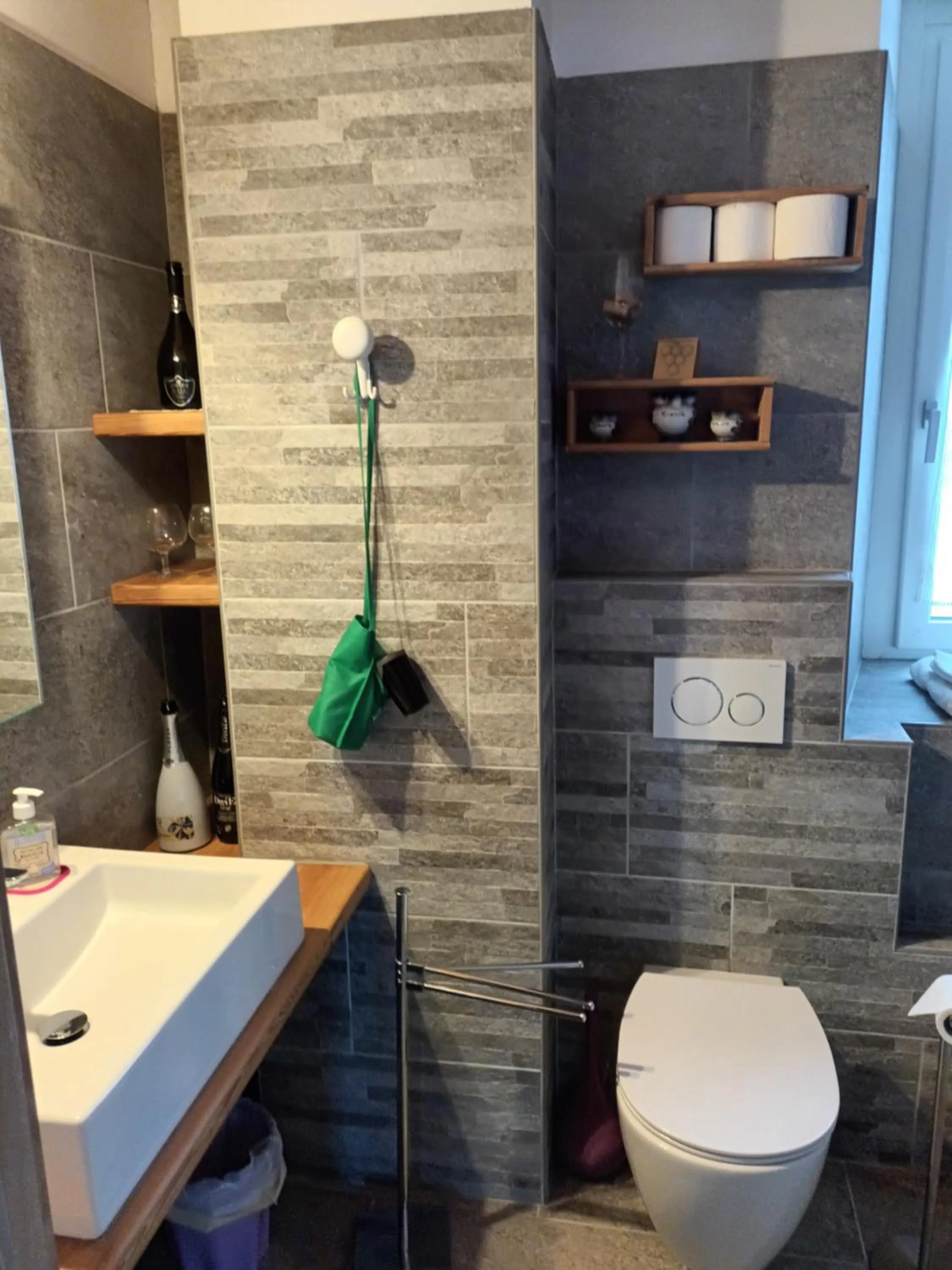 Bathroom in Foresteria B&B Vecchiascuola Pianazzola