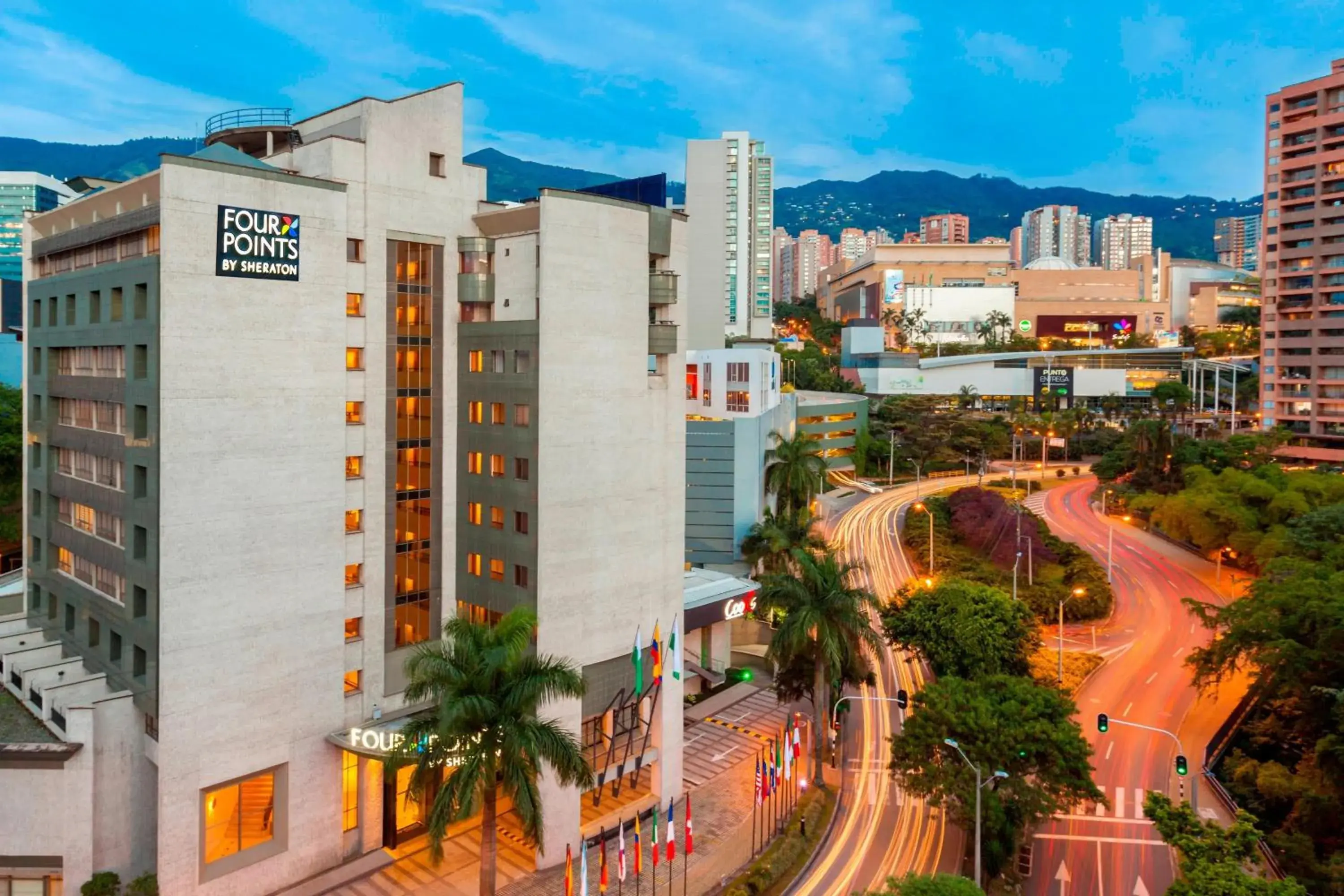 Property building in Four Points by Sheraton Medellín Property building in Four Points by Sheraton Medellín